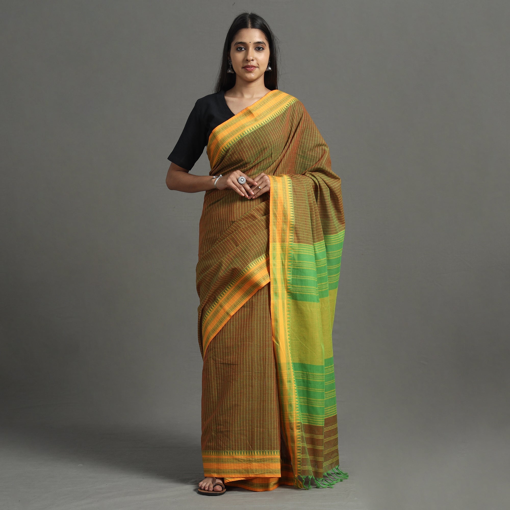 SASHA Brown - Begampuri Handloom Cotton Saree