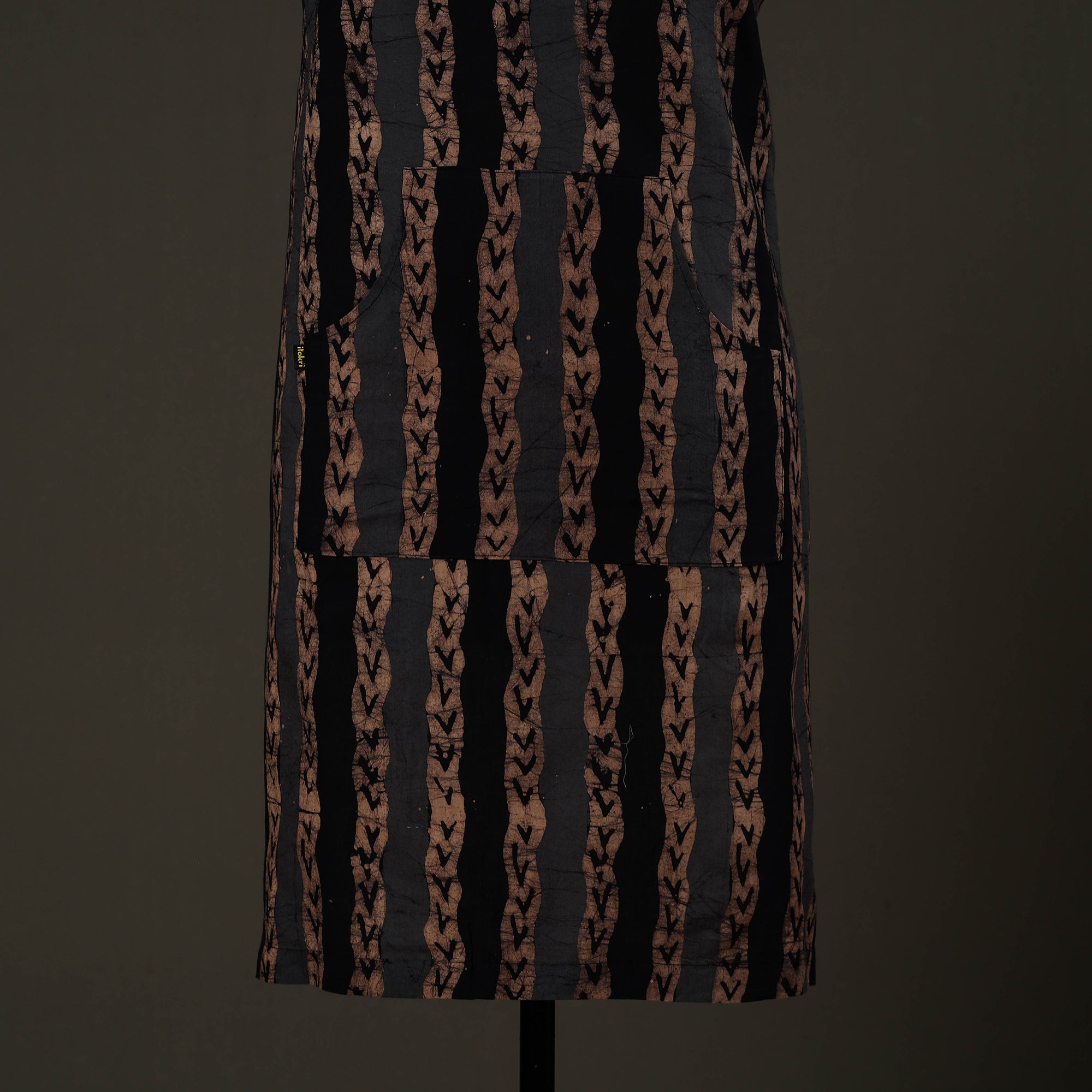 JALPARI Brown - Hand Batik Print Cotton Apron with Pocket 69 - view 2