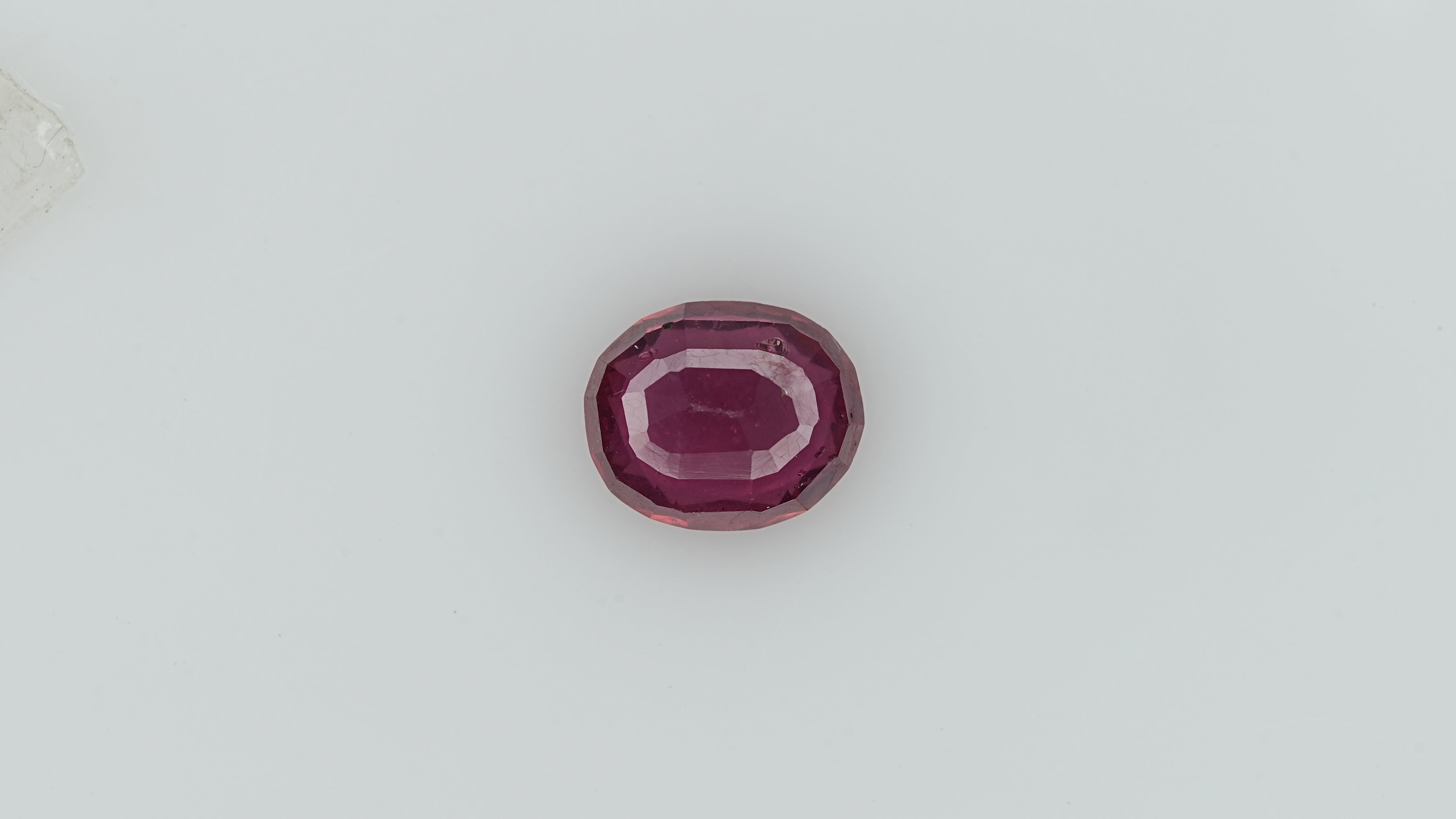 Gemsmantra Ruby - 5.85 Carats (6.435 Ratti) - view 2