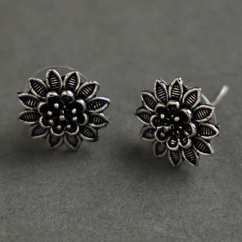 WHITE RIVER STORIES Antique Finish Oxidised White Metal Stud Earrings 20