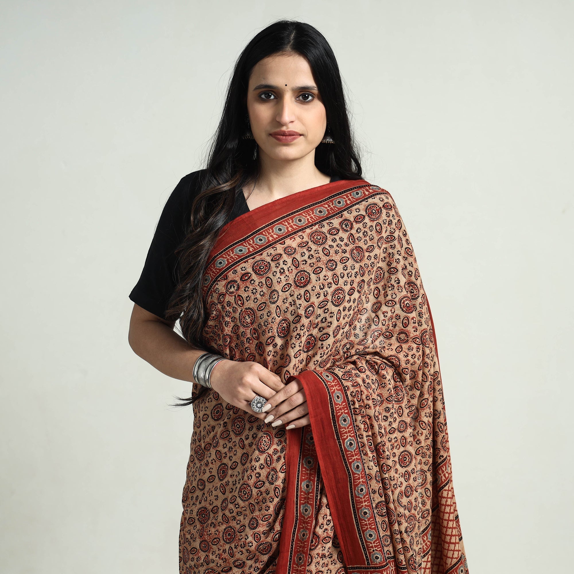 KACHCHH JI CHHAAP Brown - Block Printed Mul Cotton Ajrakh Saree - view 3