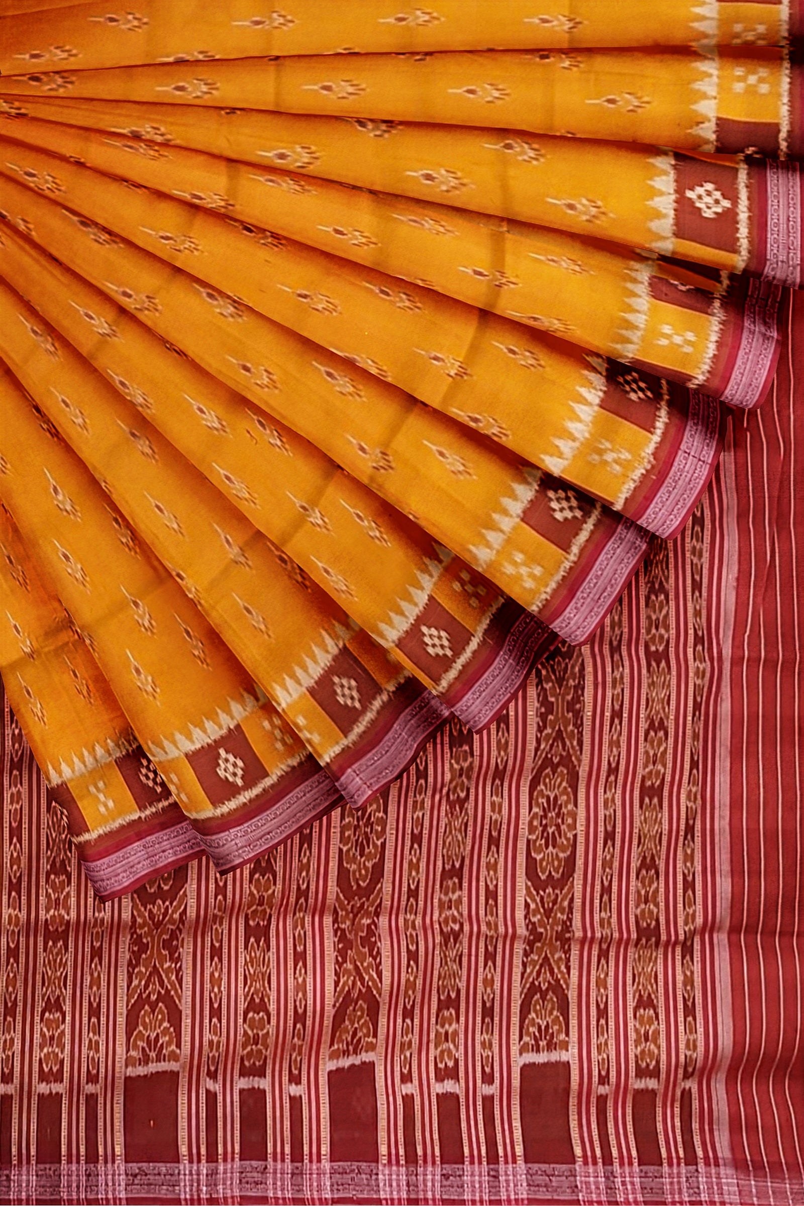 IndianVillèz Yellow Mayura Chandrika Odisha Handloom Khandua Silk Saree - view 3