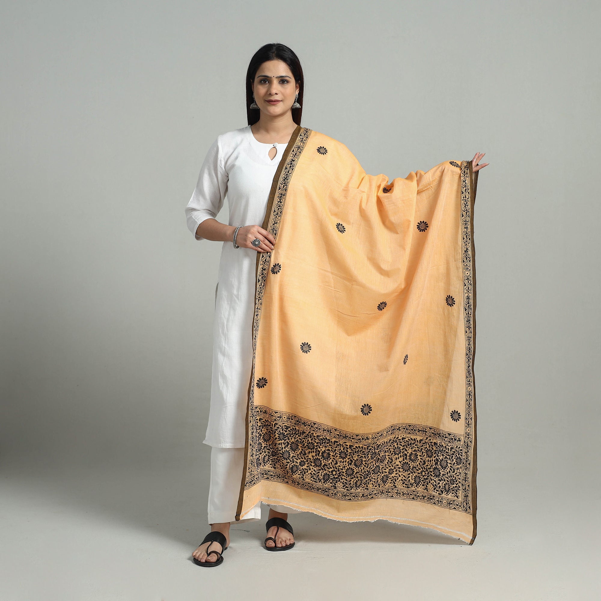 KHUSHBASH - HAPPY LOOM OF EAST Beige - Pure Handloom Cotton Bengal Kantha Work Dupatta 05