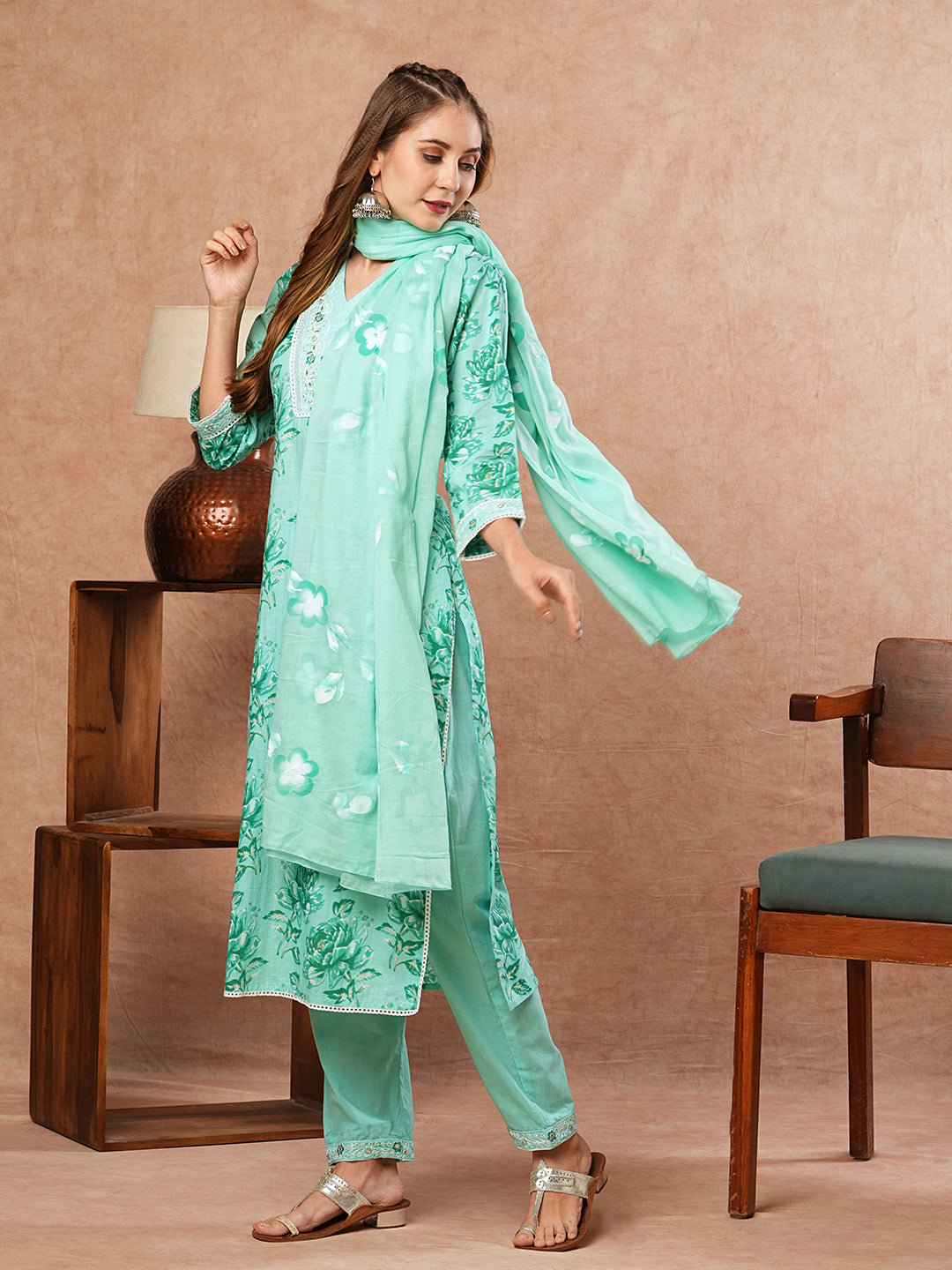 Fashor Floral Printed Zari Embroidered Kurta with Pants & Hand Painted Dupatta - Sea Green - view 3