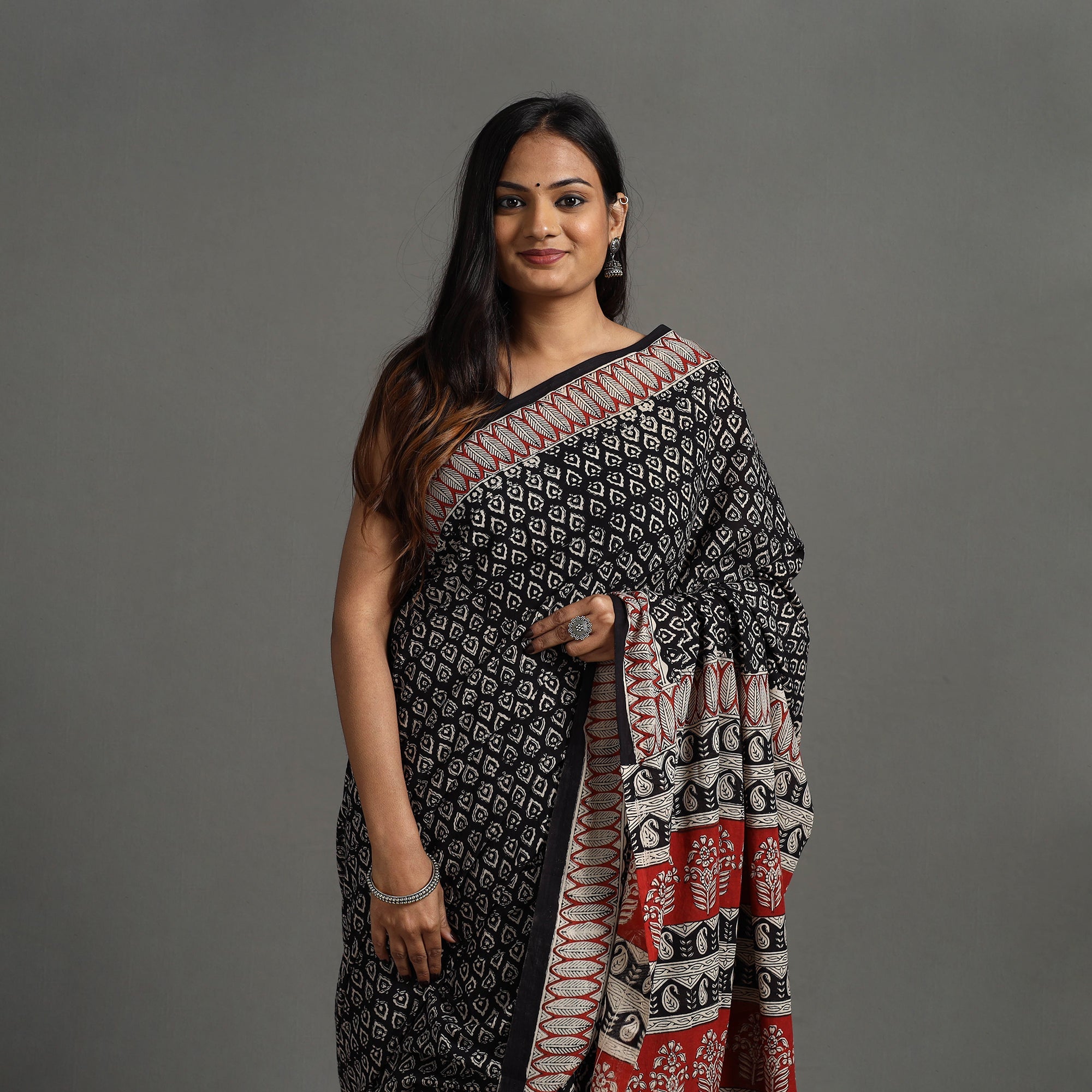 ITOKRI CRAFTS INITIATIVE Black - Natural Dyed Block Print Cotton Bagru Saree 17 - view 3