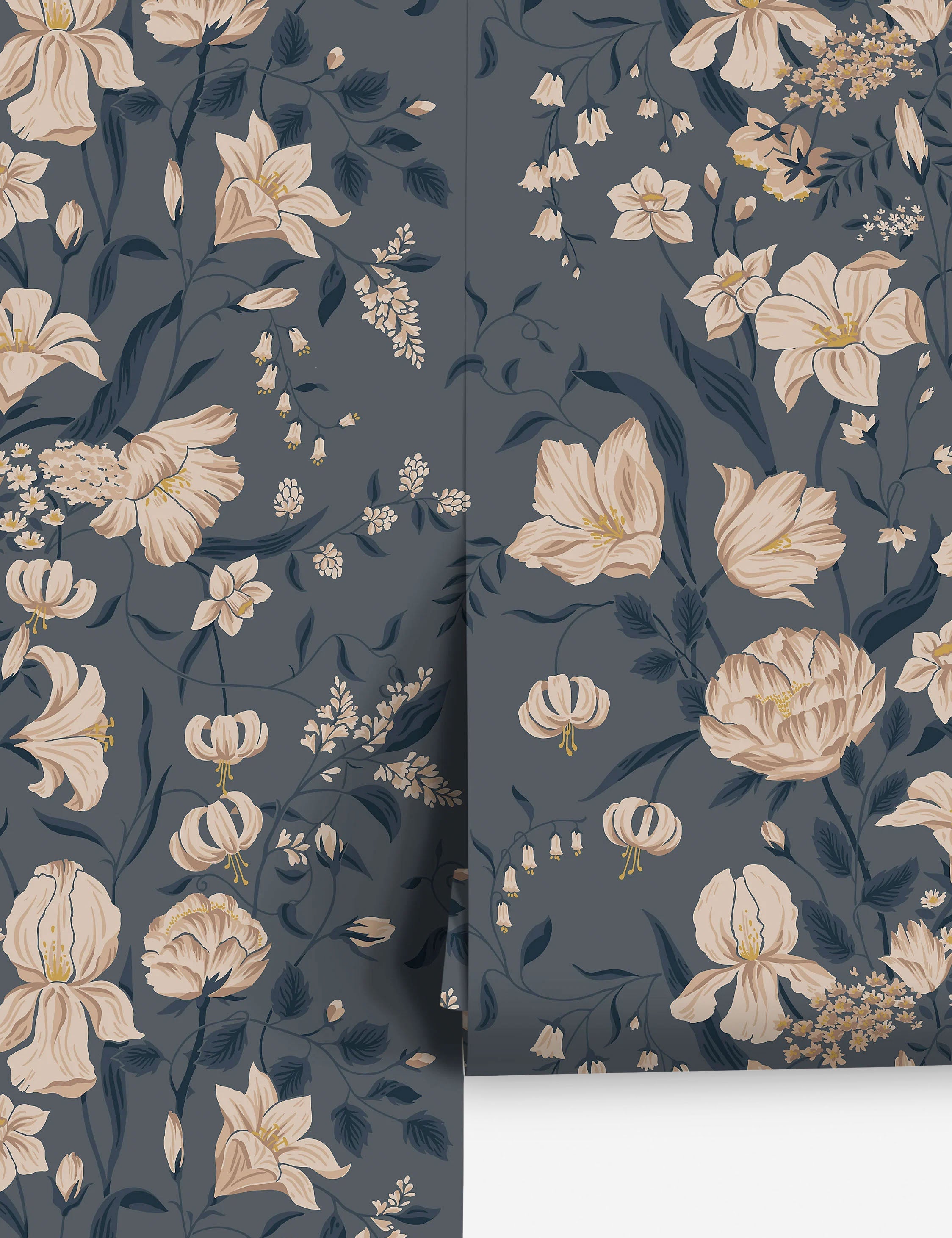 Lulu and Georgia Scalamandre Karins Buckett Wallpaper by Sandberg - view 3