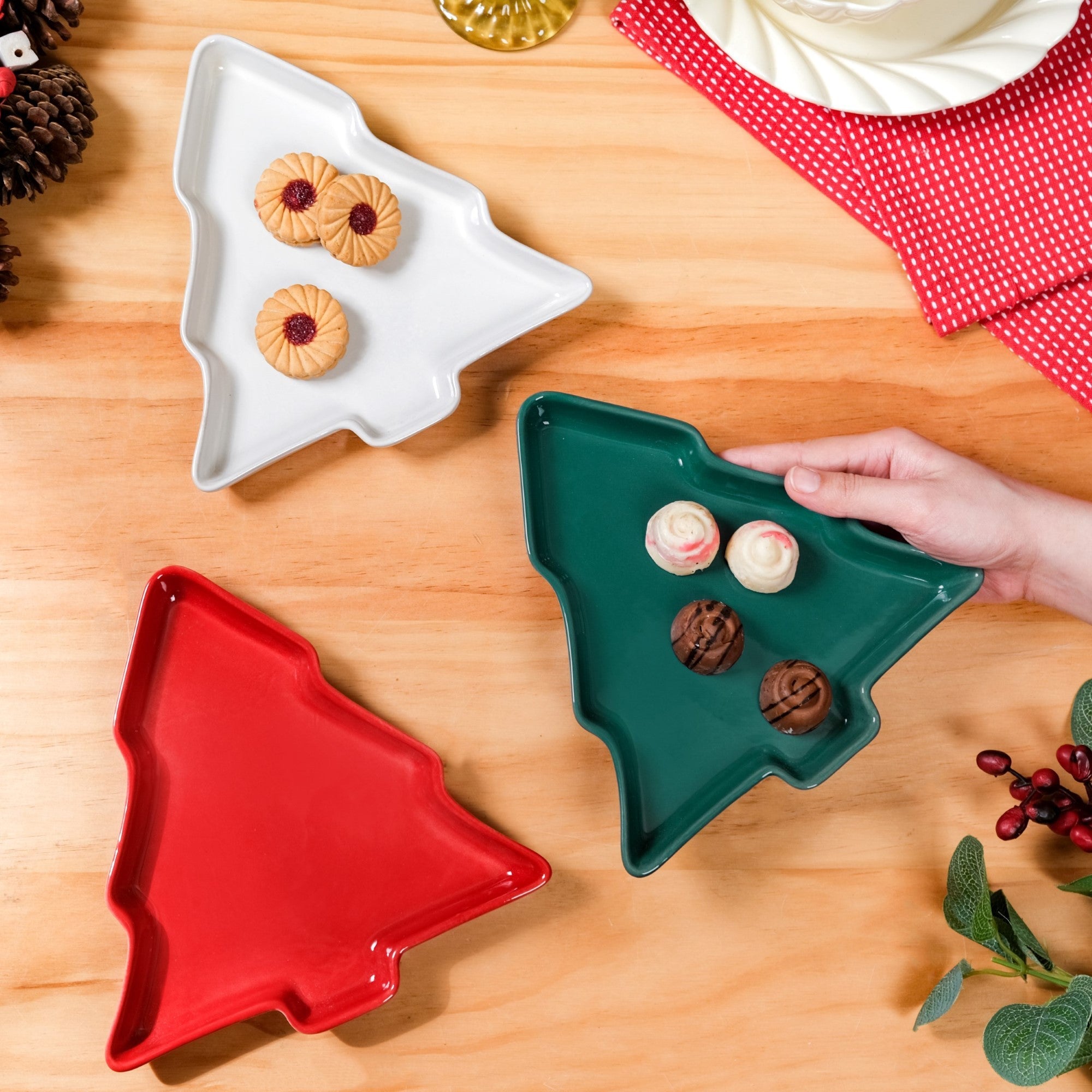 Nestasia Christmas Tree Snack Plates Set Of 3 - view 2