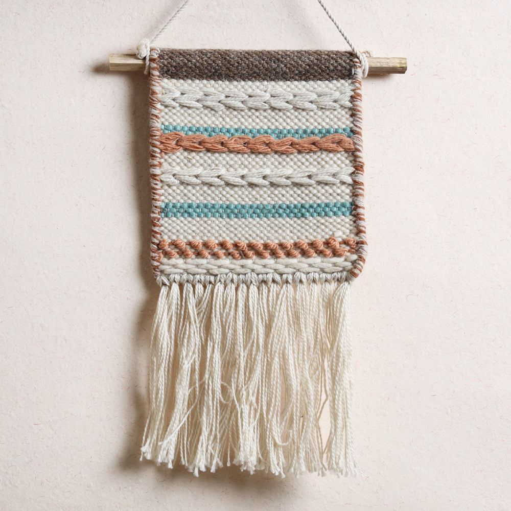ITOKRI CRAFTS INITIATIVE Bhadohi Handwoven Wool Geometric Fringed Wall Hanging
