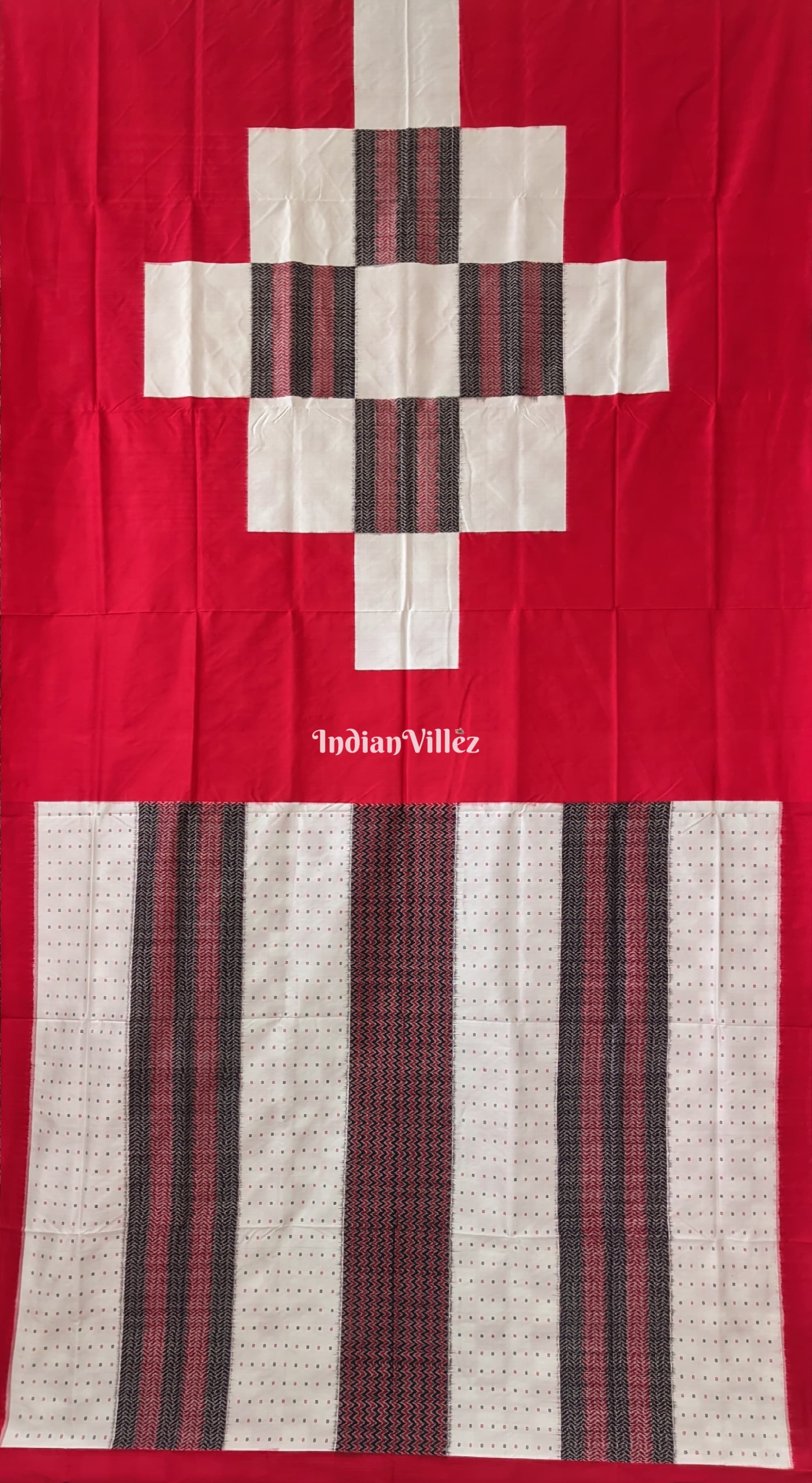 IndianVillèz White Red Pasapali Sambalpuri Ikat Silk Saree - view 3