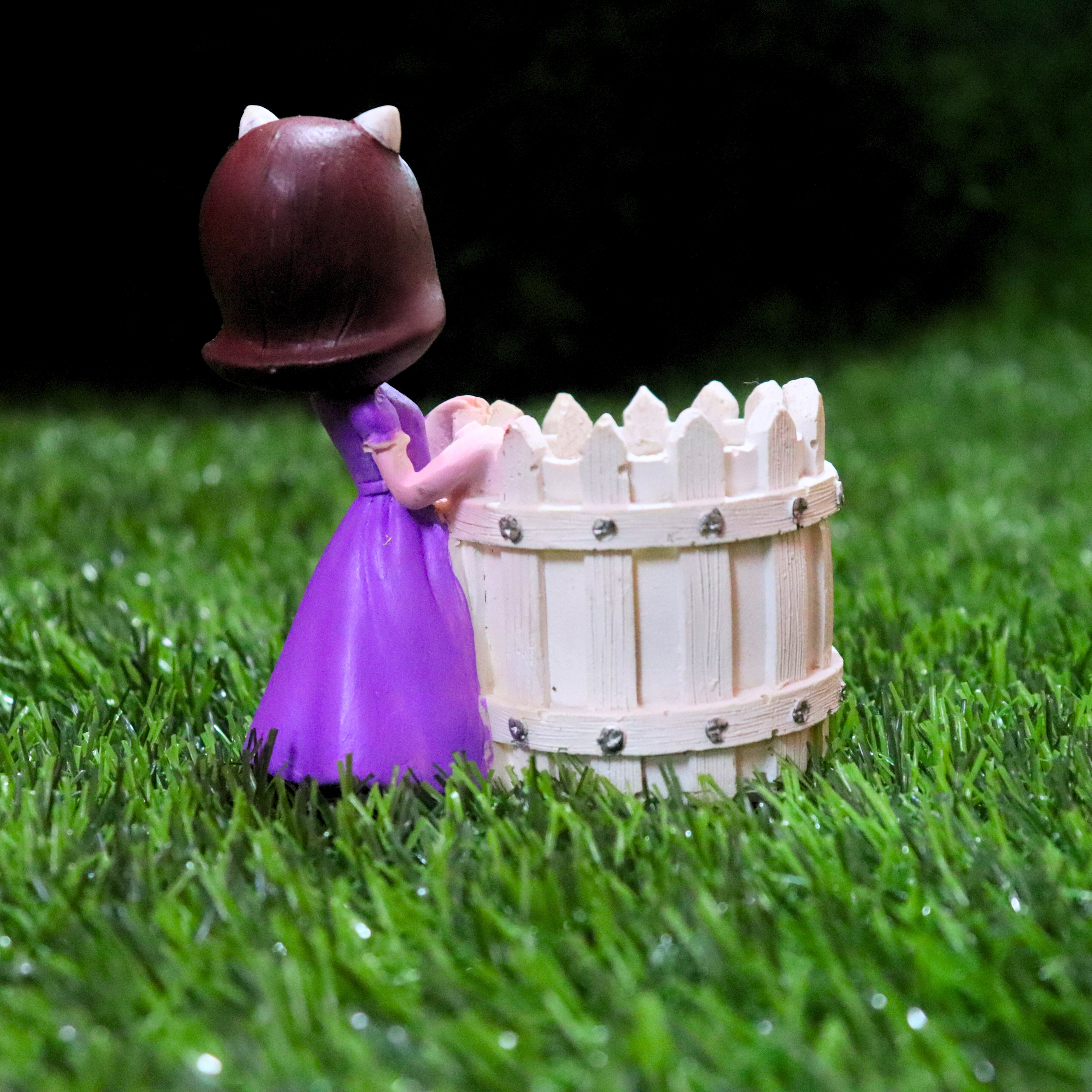 Seed2Plant Charming Girl with Basket Garden Decorative Miniature - view 2