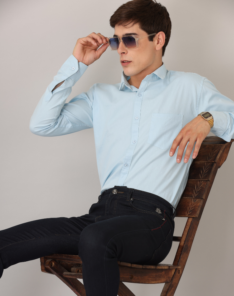 BlackTree Frankshirt Light Blue Solid Tailored Fit Cotton Casual Shirt for Man