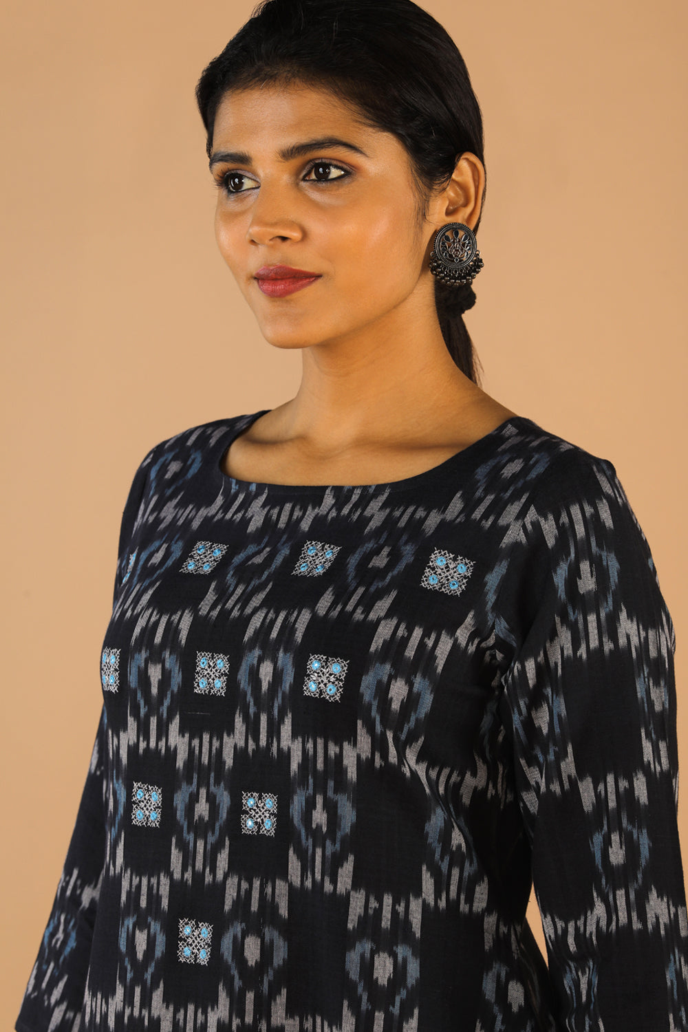 Kalanjali Ethnics Cotton Ikat kurti – Women's, NAVY BLUE - view 3