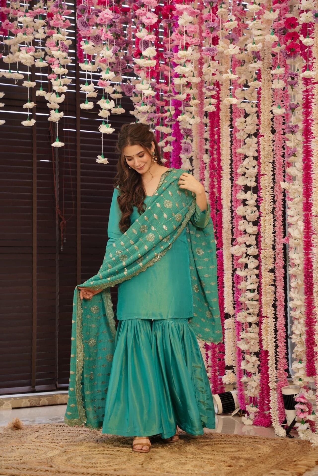 Idaho-o Gulnar green sharara set