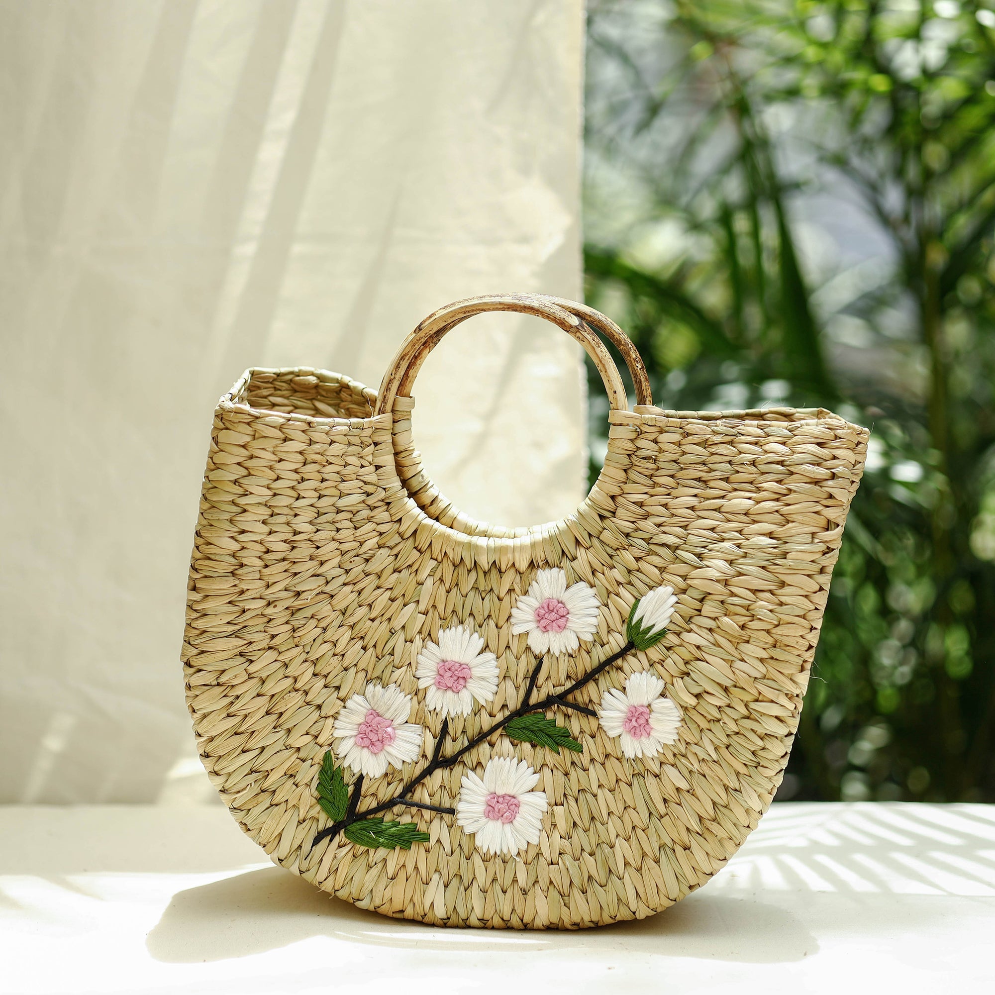 ITOKRI CRAFTS INITIATIVE Beige - Handcrafted Natural Water Reed Embroidered Hand Bag