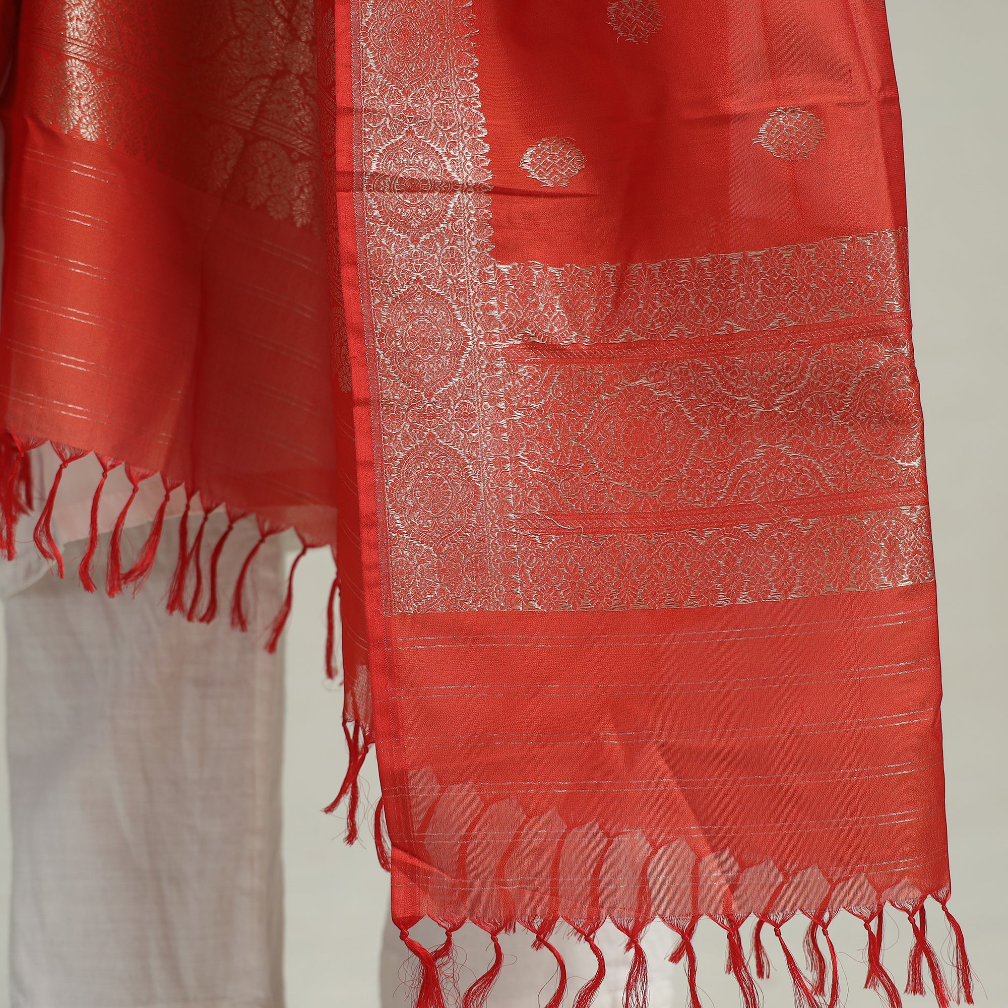 BANARASI BY MAQBUL HASAN Red - Banarasi Handloom Katan Silk Zari Buti Dupatta with Tassels 62 - view 4