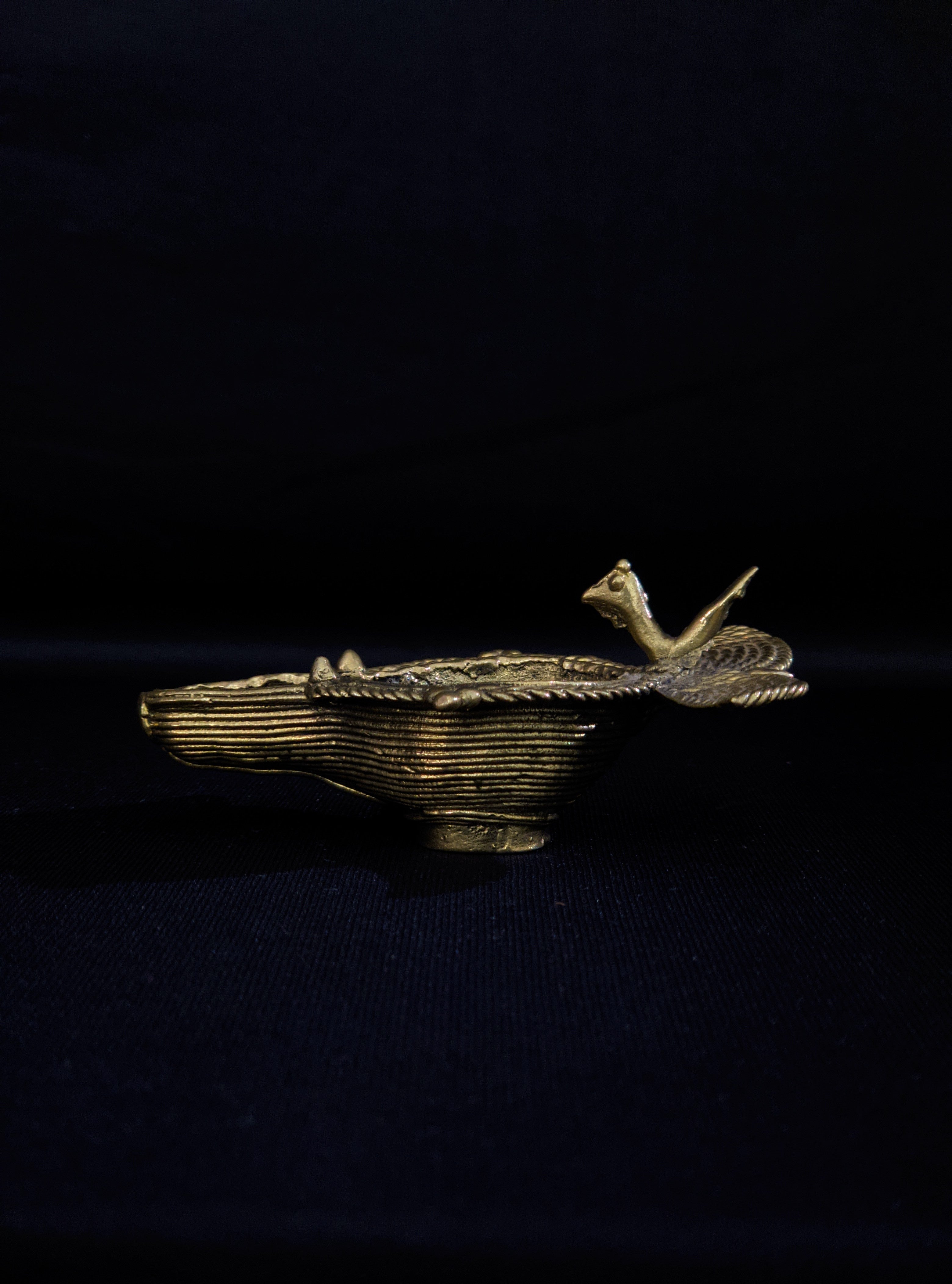 IndianVillèz Dhokra Hand Lamp - view 2
