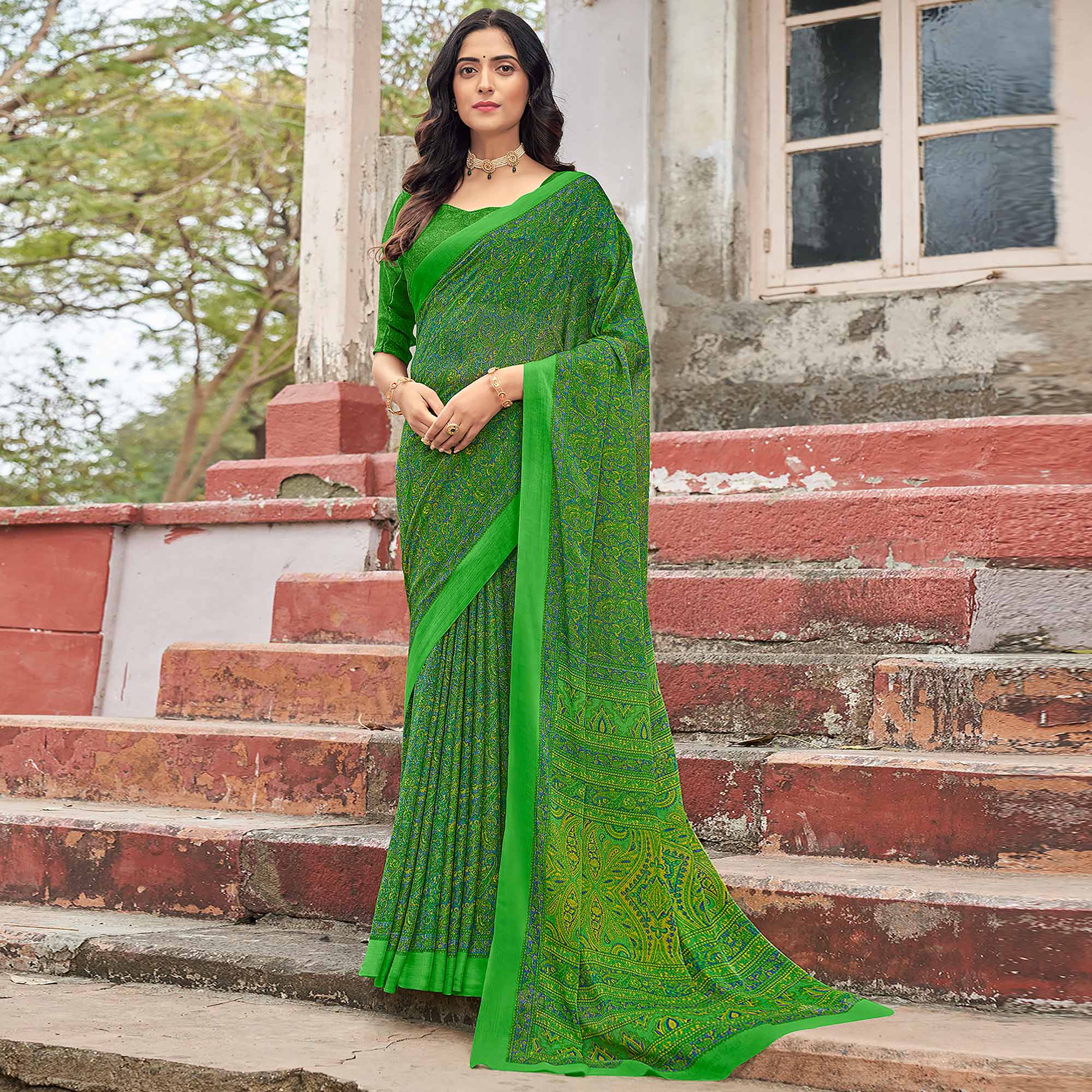 Green sarees – BlackTree green-floral-printed-chiffon-saree-5