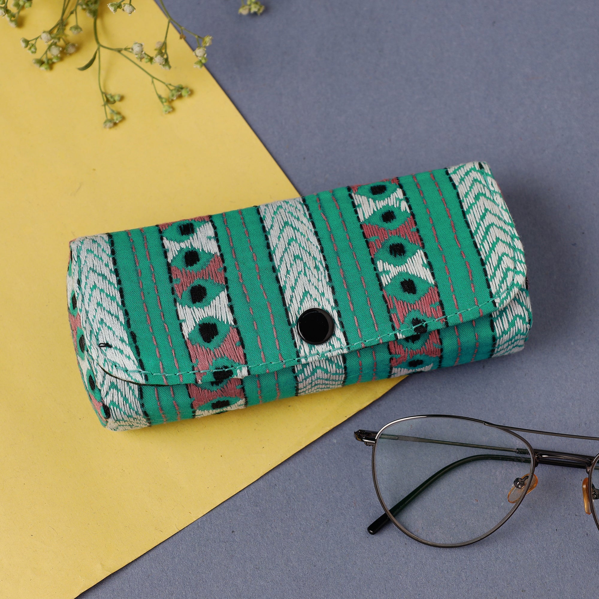 ASALKAAR Bengal Kantha Work Handcrafted Spectacles Case