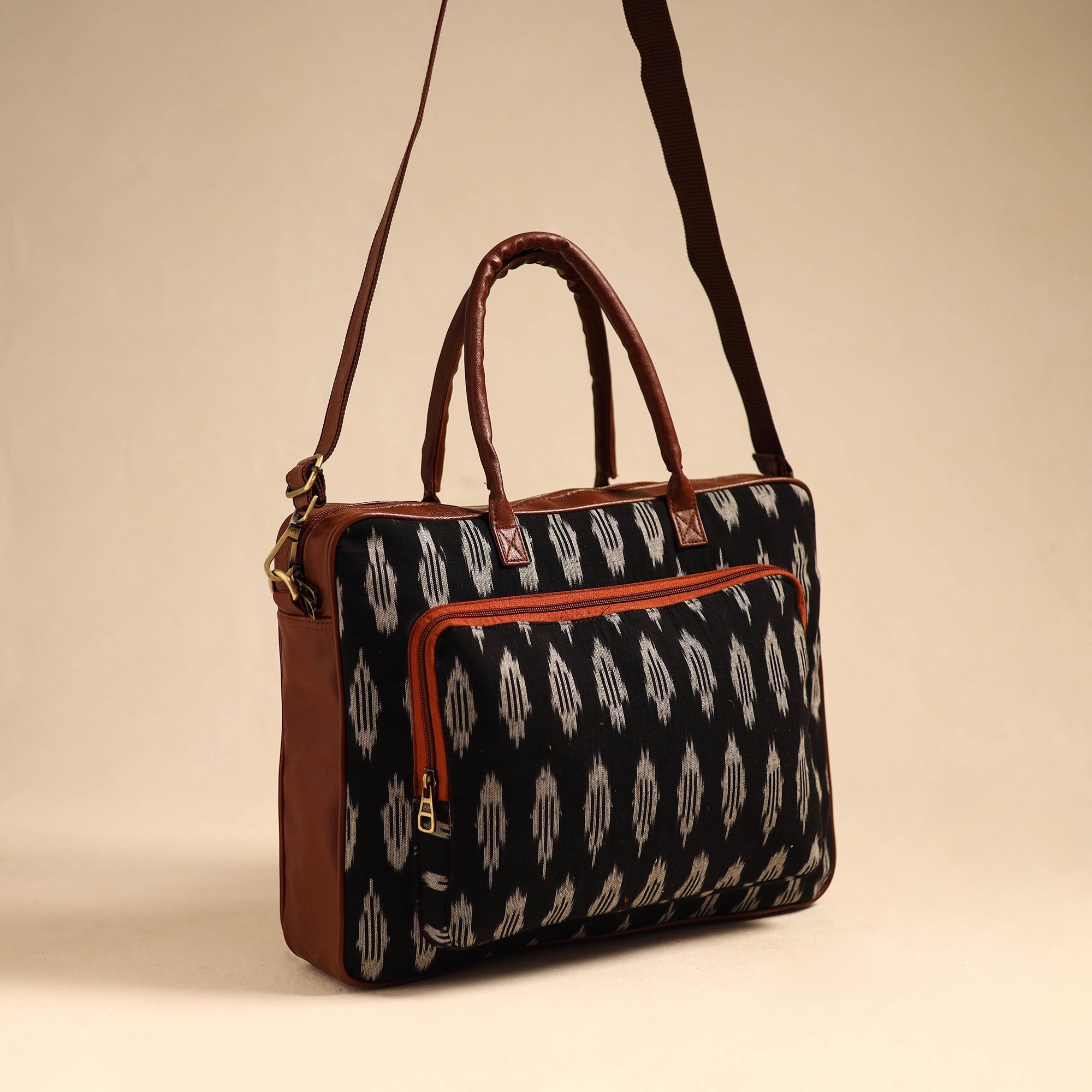 ITOKRI CRAFTS INITIATIVE Black - Handmade Pochampally Ikat Laptop Bag 18 - view 2
