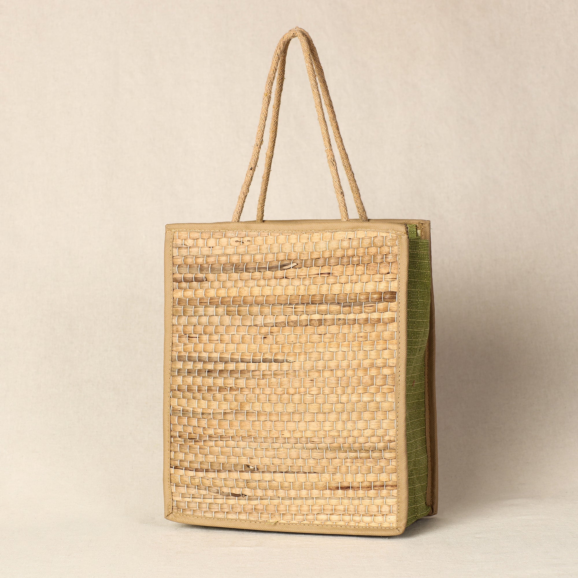 ITOKRI CRAFTS INITIATIVE Beige - Handmade Organic Water Hyacinth Lunch Bag from Assam - view 2
