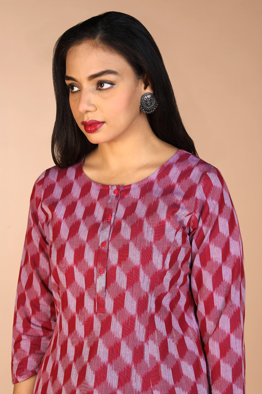 Kalanjali Ethnics Handwoven cotton Pochampally Ikat kurta - view 2