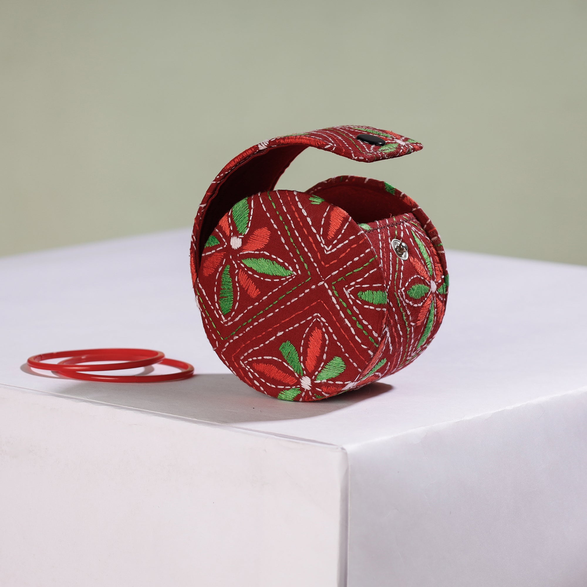 ASALKAAR Bengal Kantha Work Handcrafted Bangle Box (Small) - view 2