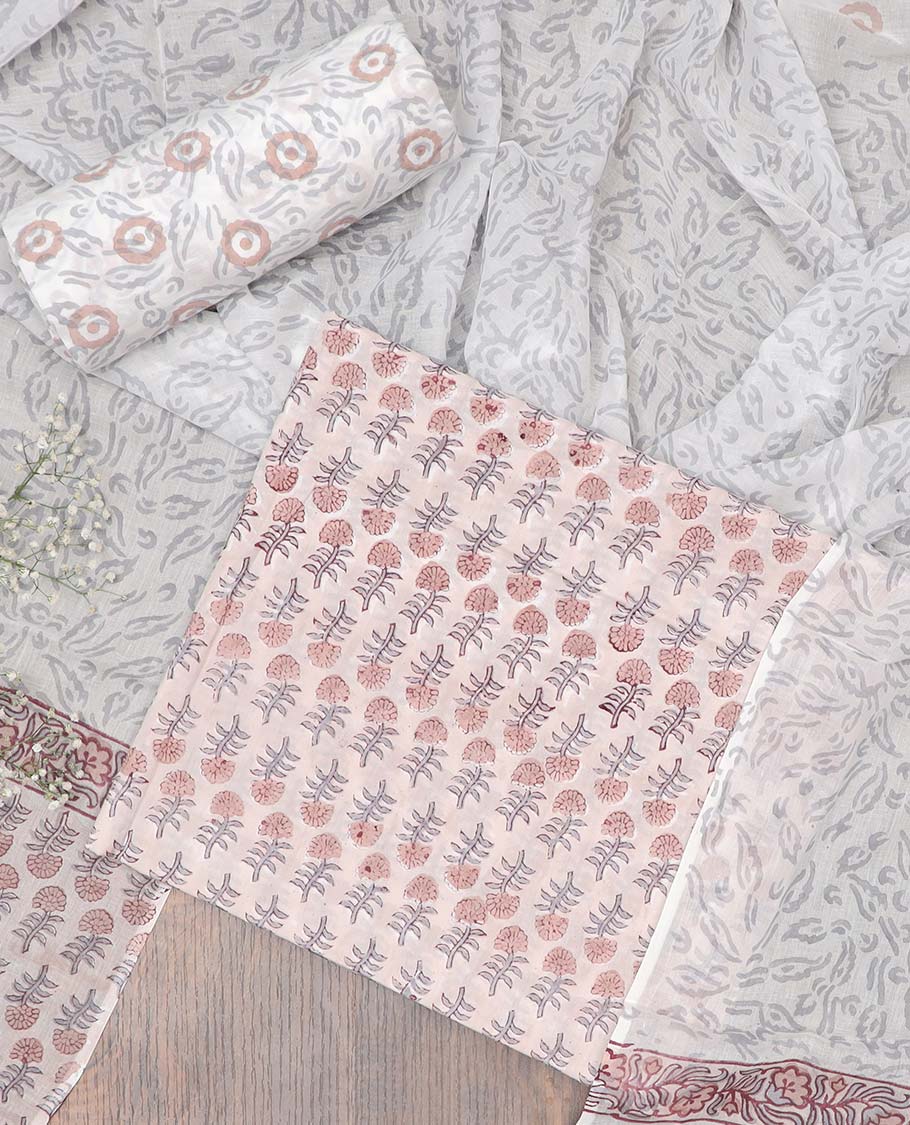 Contrast bottom dupatta – Pothys Peach material chudidhar set, floral motifs printed top, contrast bottom & dupatta of floral print