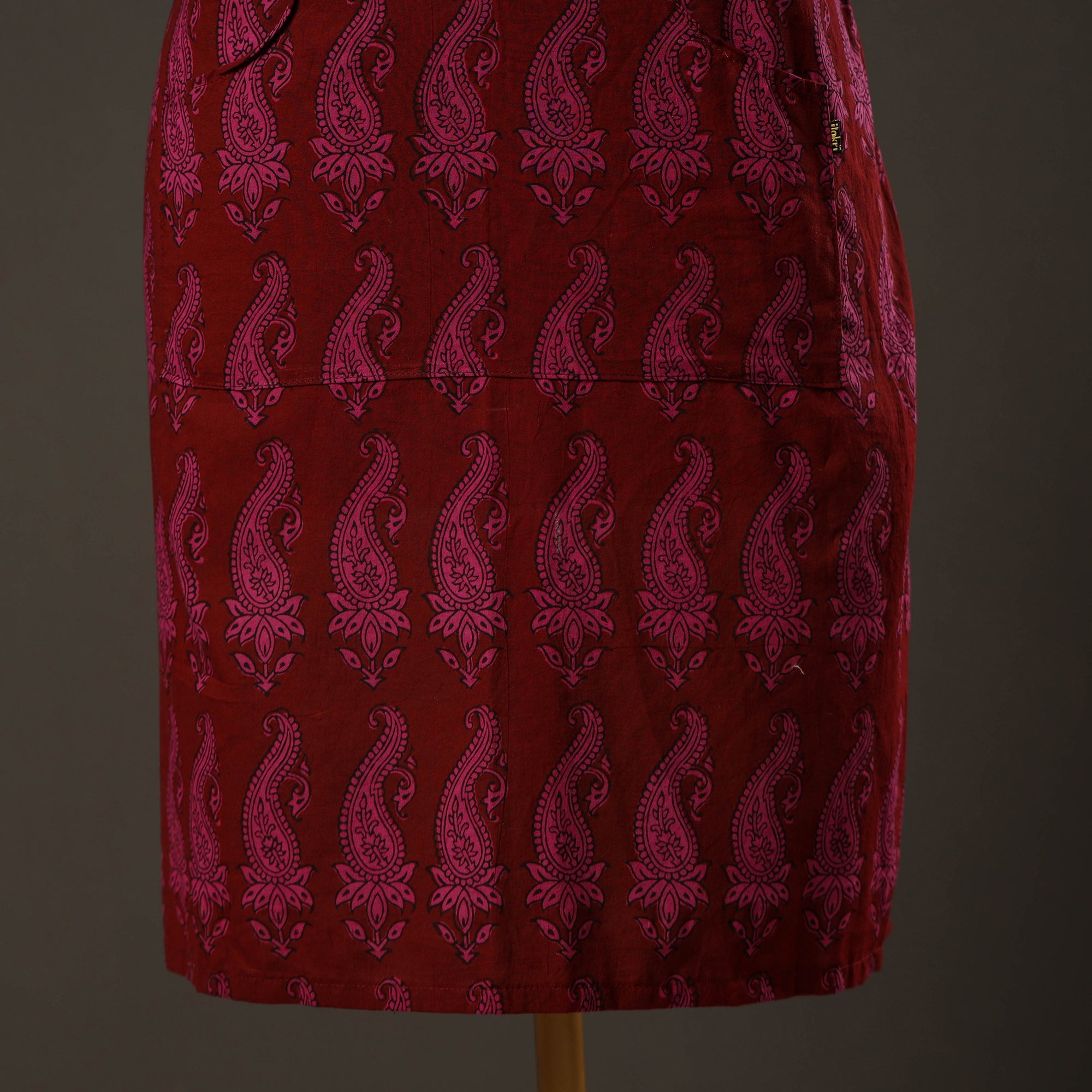 ITOKRI CRAFTS INITIATIVE Bagh Block Printed Cotton Apron with Pocket 30 - view 3