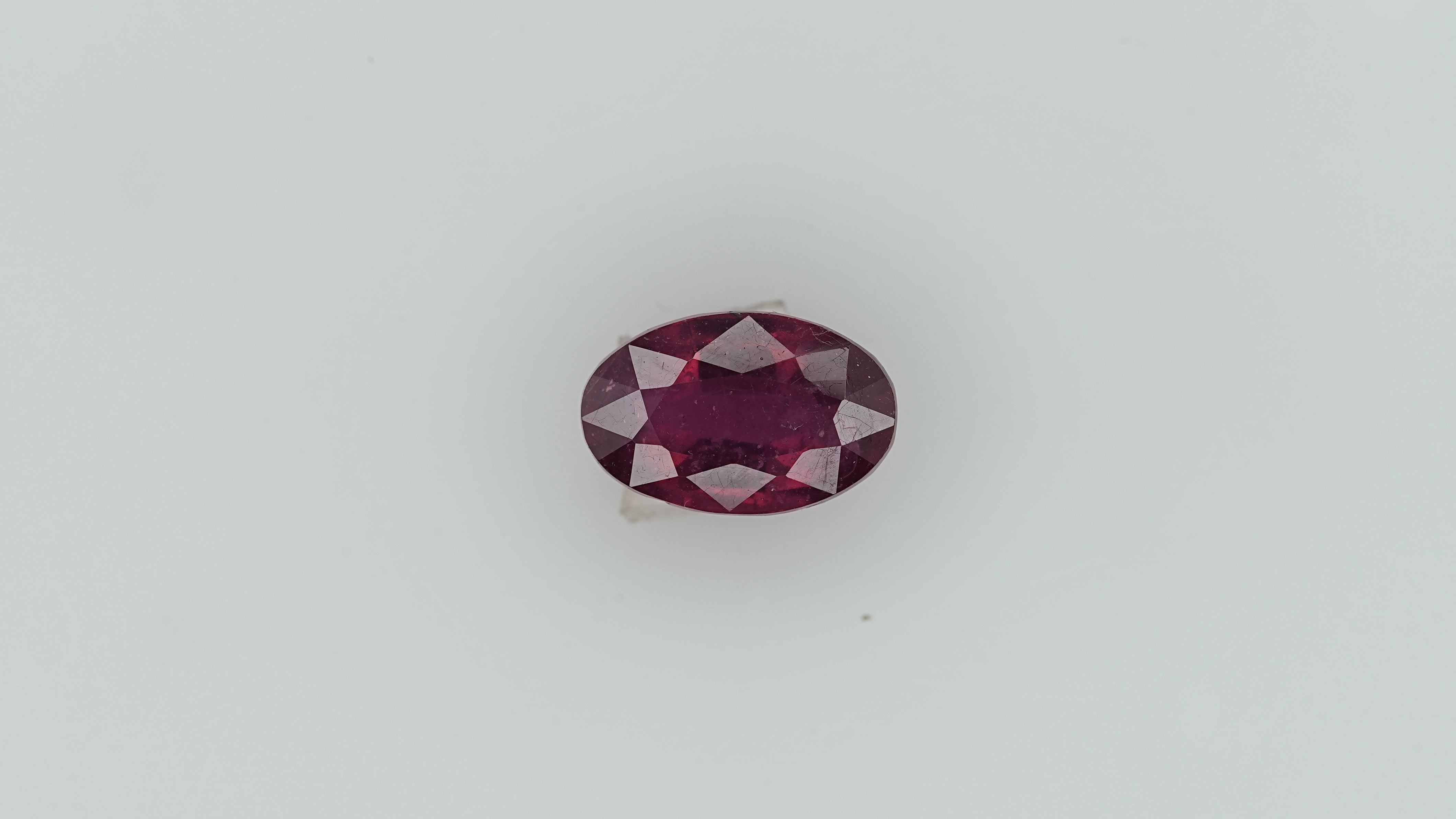 Gemsmantra Ruby - 5.75 Carats (6.325 Ratti)