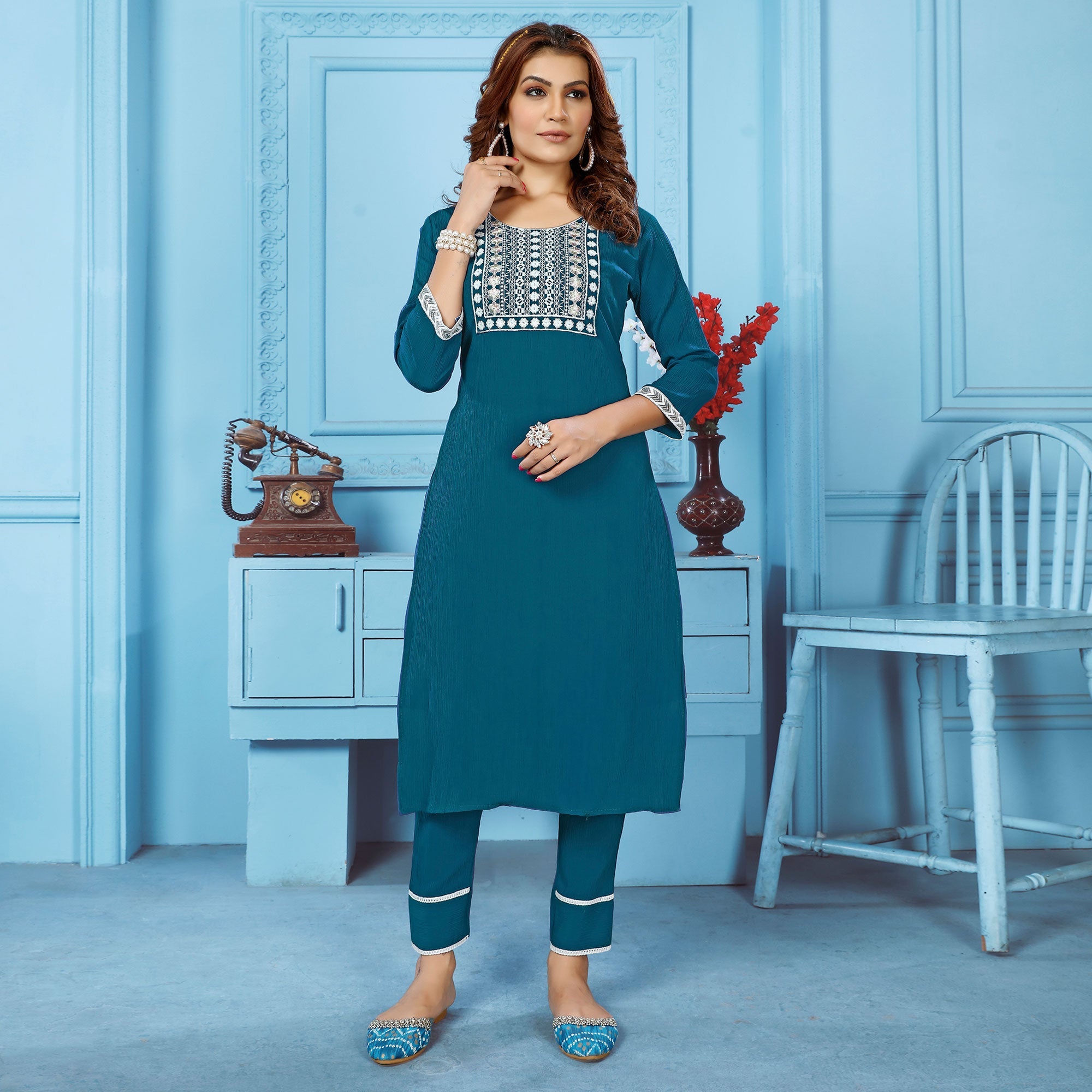 Peachmode Seller Morpich Sequins Embroidered Cotton Blend Kurti Pant Set - view 2