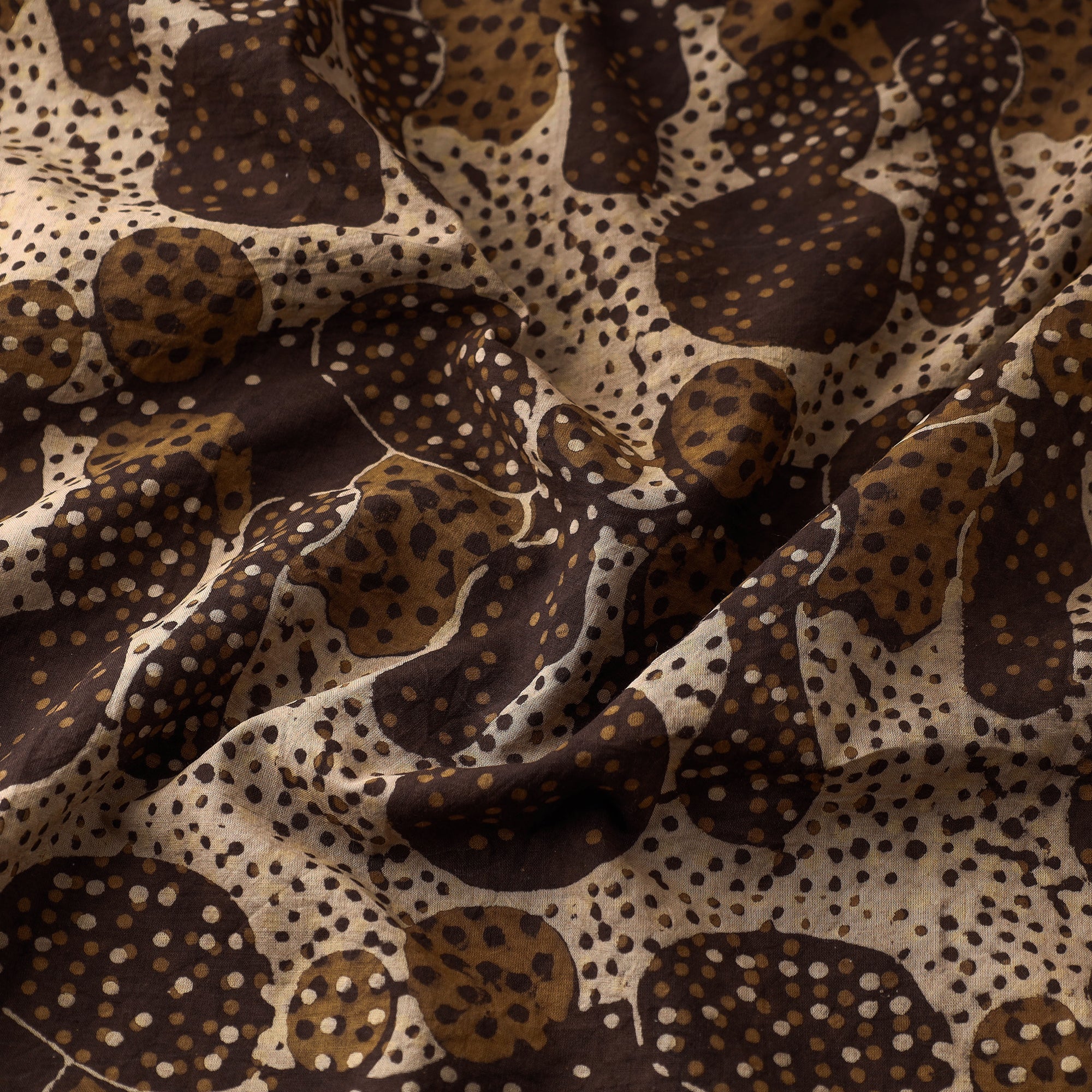 HAVELI CHRONICLES Brown - Hand Block Printed Cotton Akola Fabric - view 3