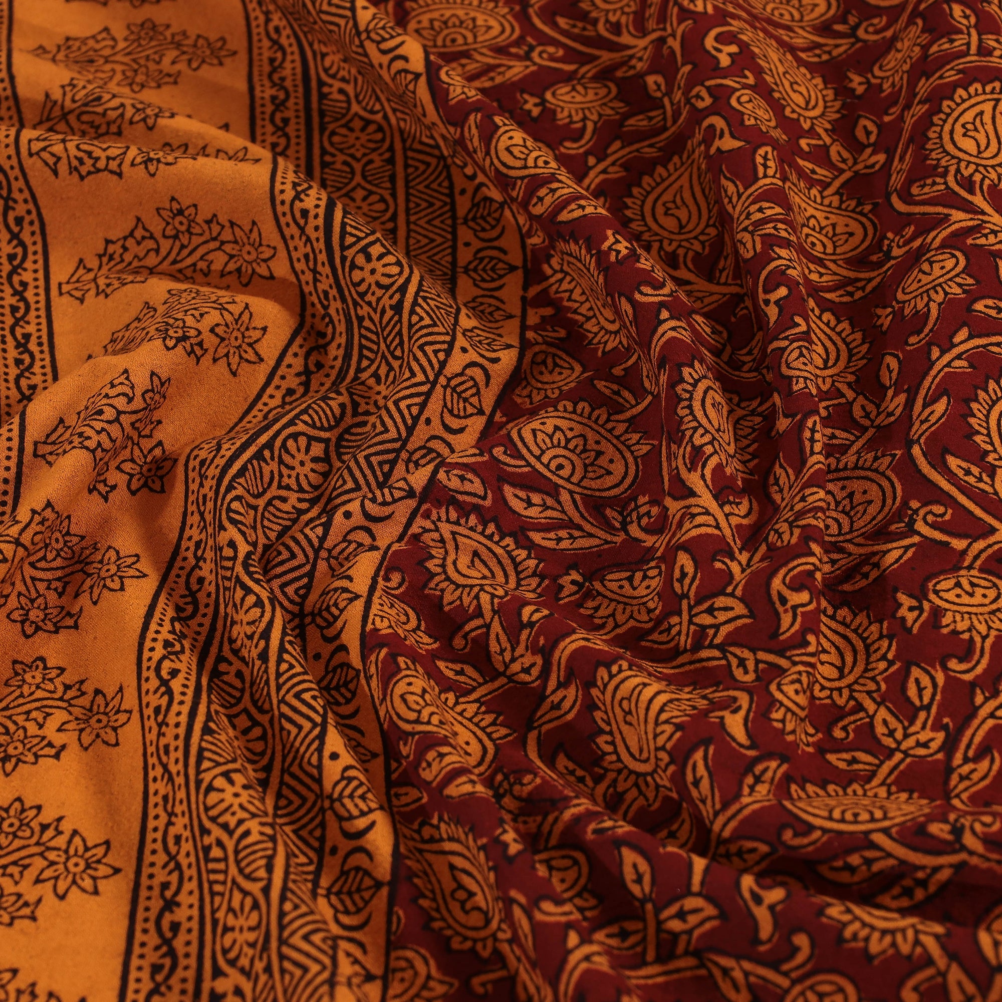 BAGH PRINTS BY ANSHAR FARUKH KHATRI Bagh Block Printed Cotton Double Bed Cover with Pillow Covers (112 x 92 in) - view 5
