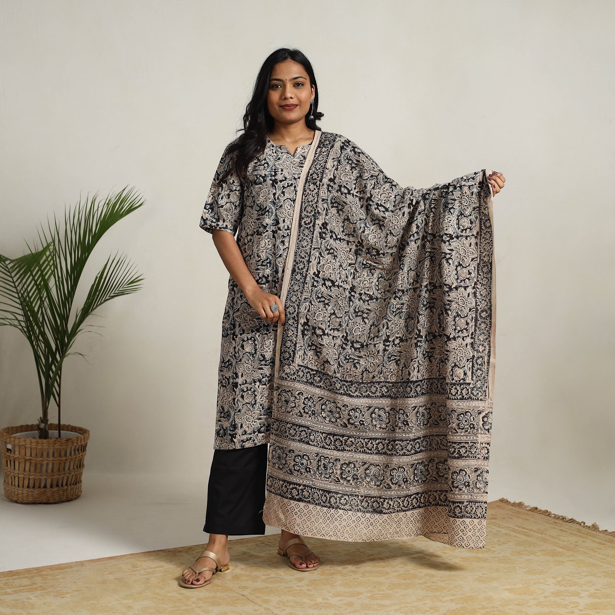ITOKRI CASUALS Black - Block Printed Cotton Kalamkari Kurta Set 07 - view 2