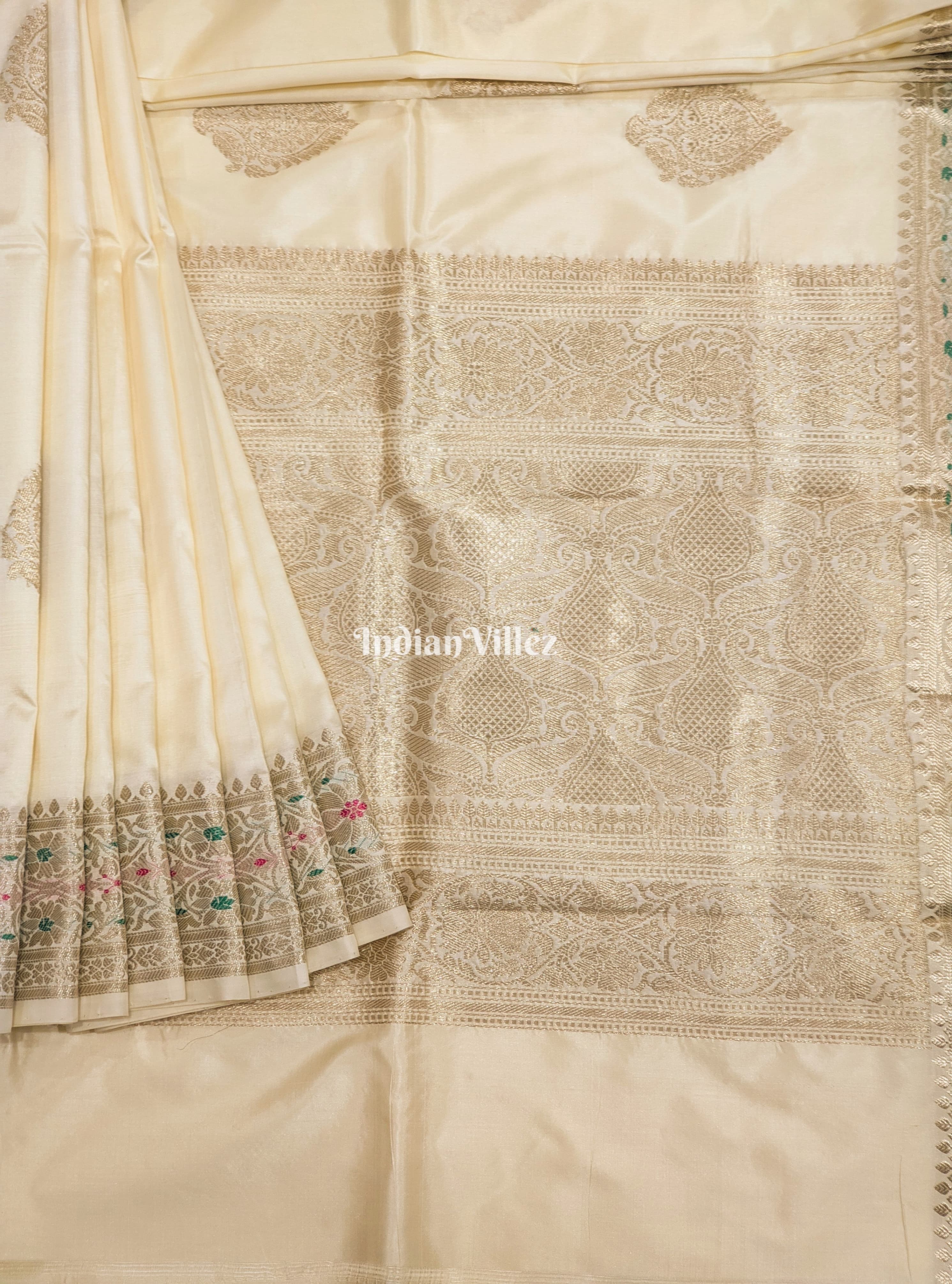 IndianVillèz Off-White Handwoven Banarasi Katan Silk Saree