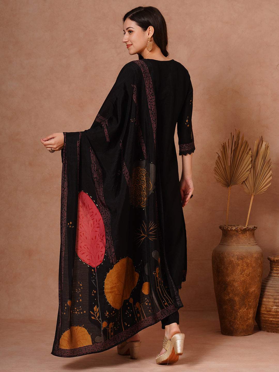 FASHOR Abstract Floral Printed & Hand Embroidered Straight Fit Kurta with Pant and Dupatta - Black - view 6