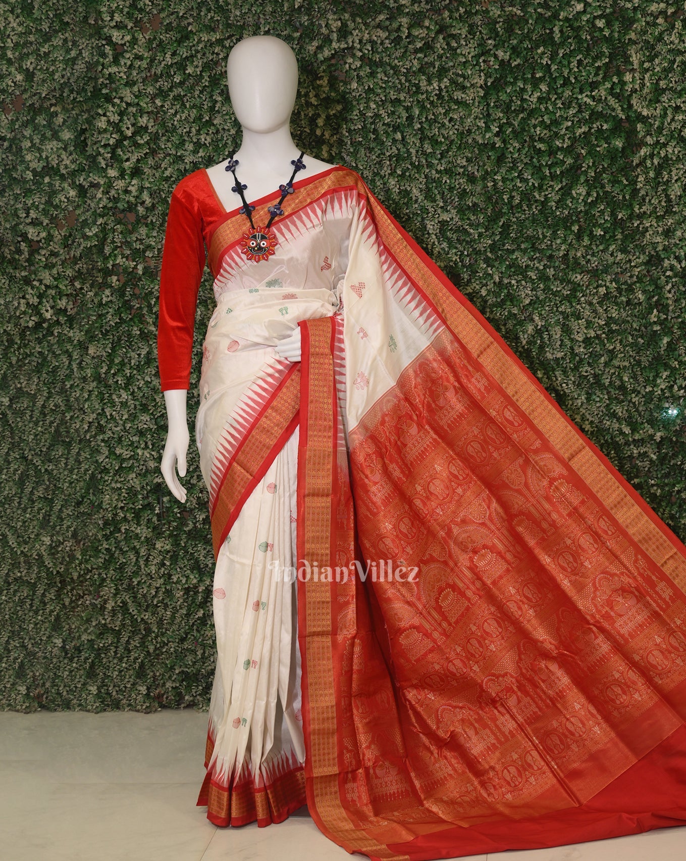 IndianVillèz White Red Laxmi Pada Bomkai Sambalpuri Silk Saree with Tissue Anchal