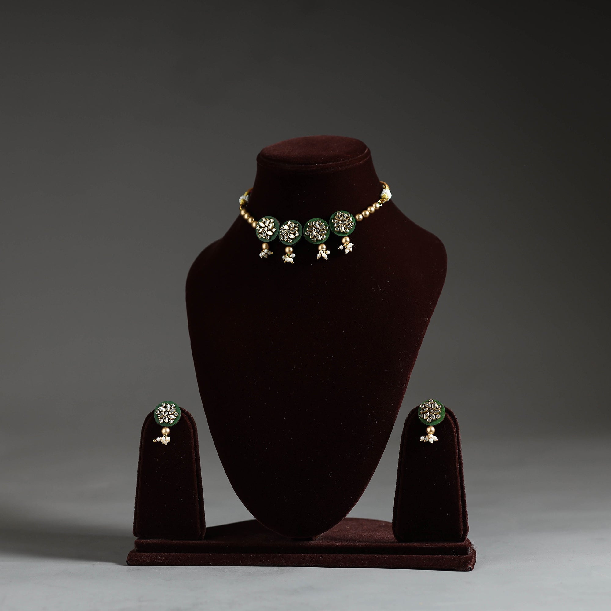 DIVINE GUIDANCE CREATIONS Handmade Kundan & Beadwork Choker Necklace Set 08