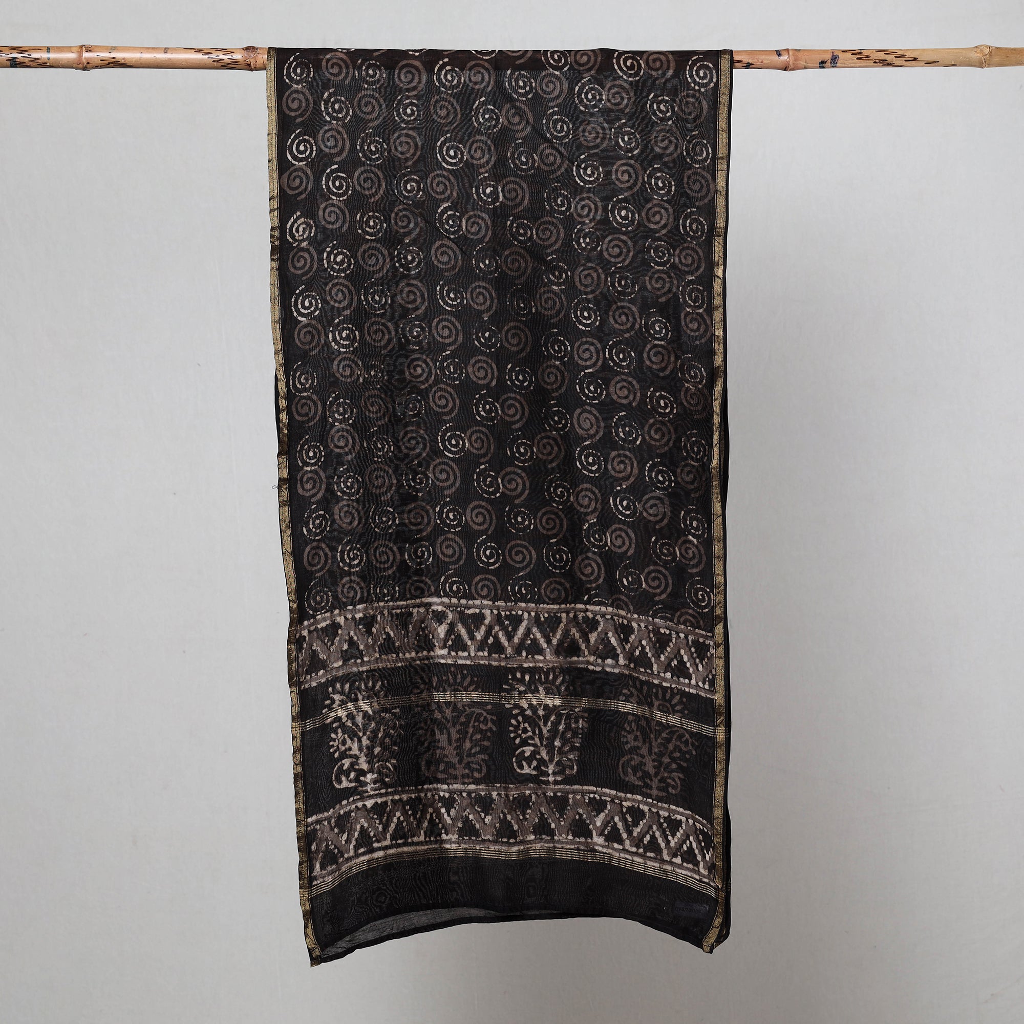 HAVELI CHRONICLES Black - Pipad Block Printed Chanderi Silk Handloom Stole - view 2