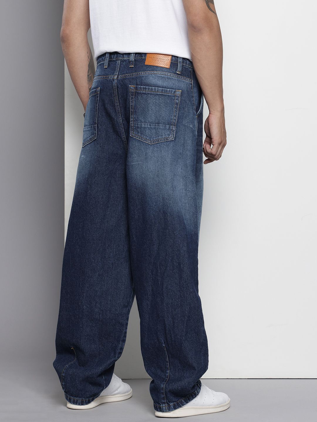 The Indian Garage Co Men's Blue Relaxed Fit Solid Jeans - view 3