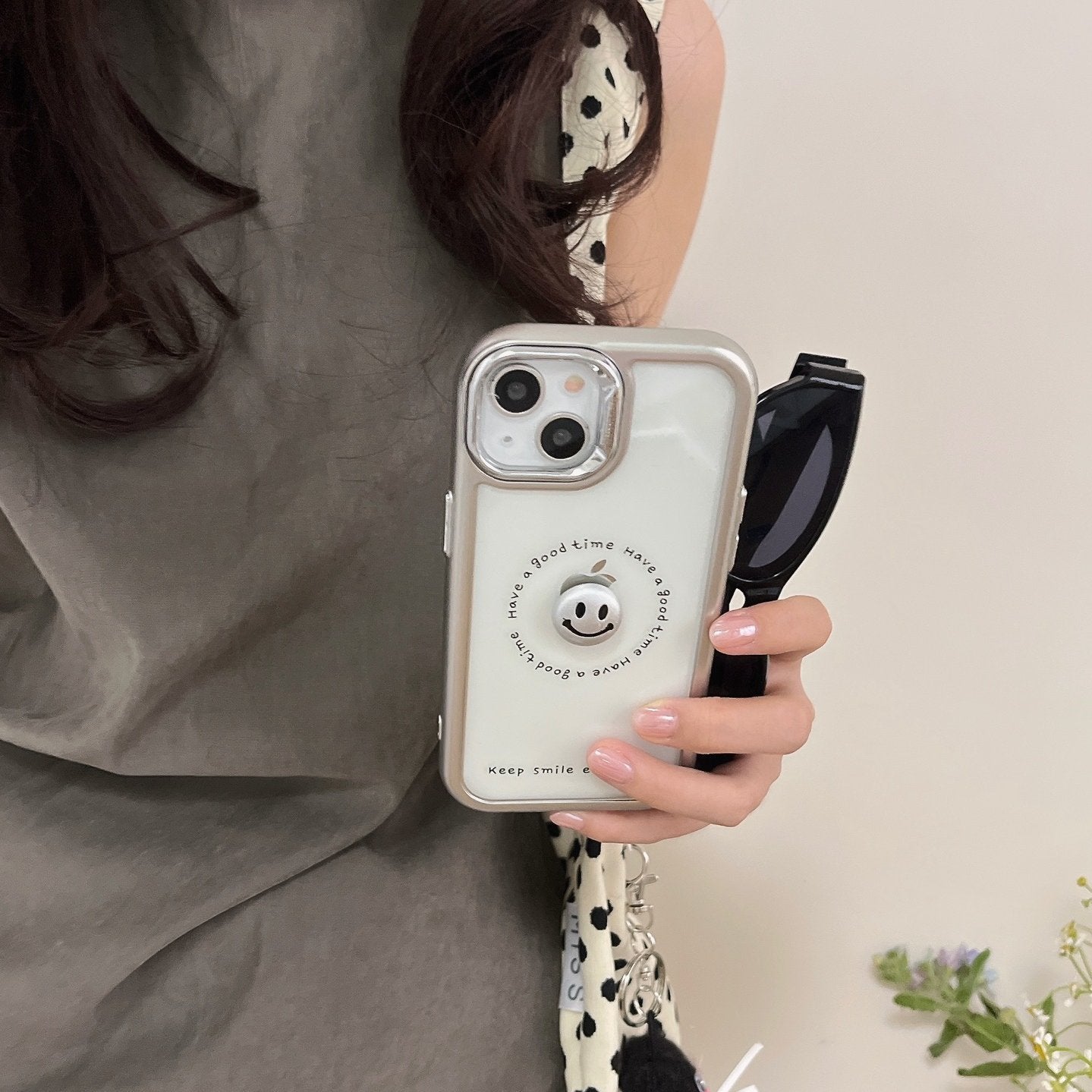 Peeperly 3D Smiley Face Cheerful Case – No Color - view 6