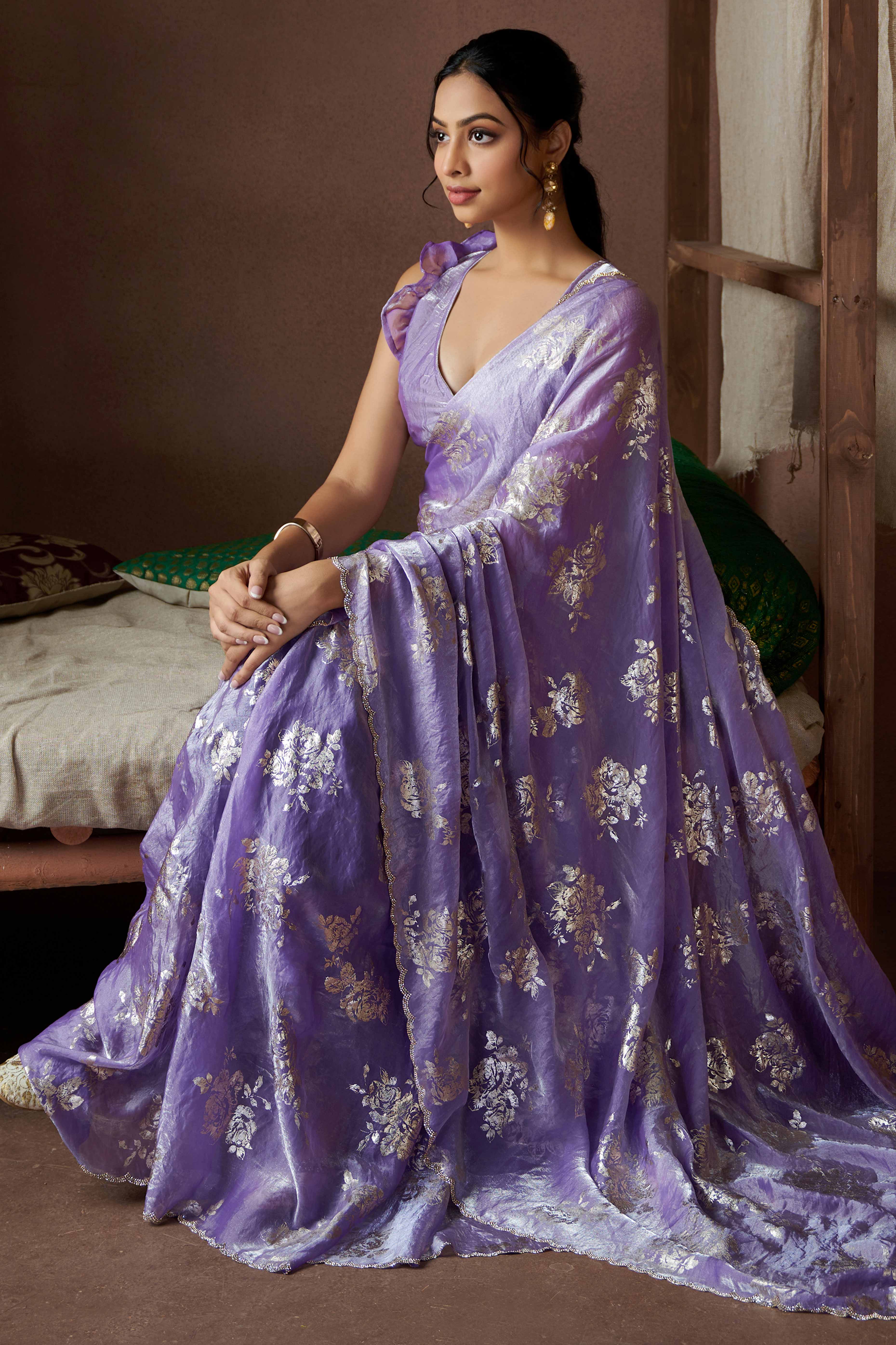 Peachmode Lavender Floral Foil Printed Satin Silk Saree With Zarkan Border - view 7