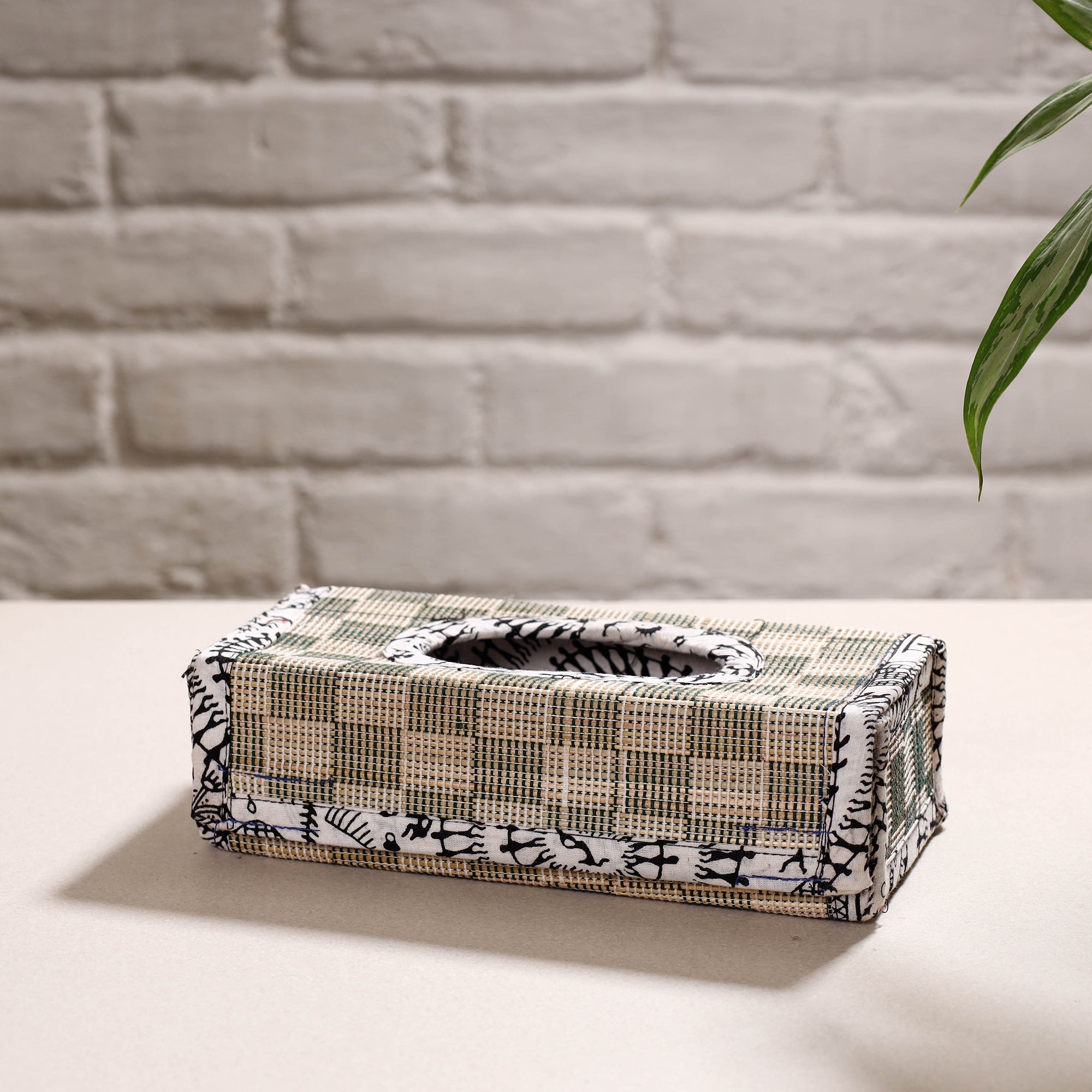 ITOKRI CRAFTS INITIATIVE Beige - Madur Grass Door Tissue Box of Midnapore