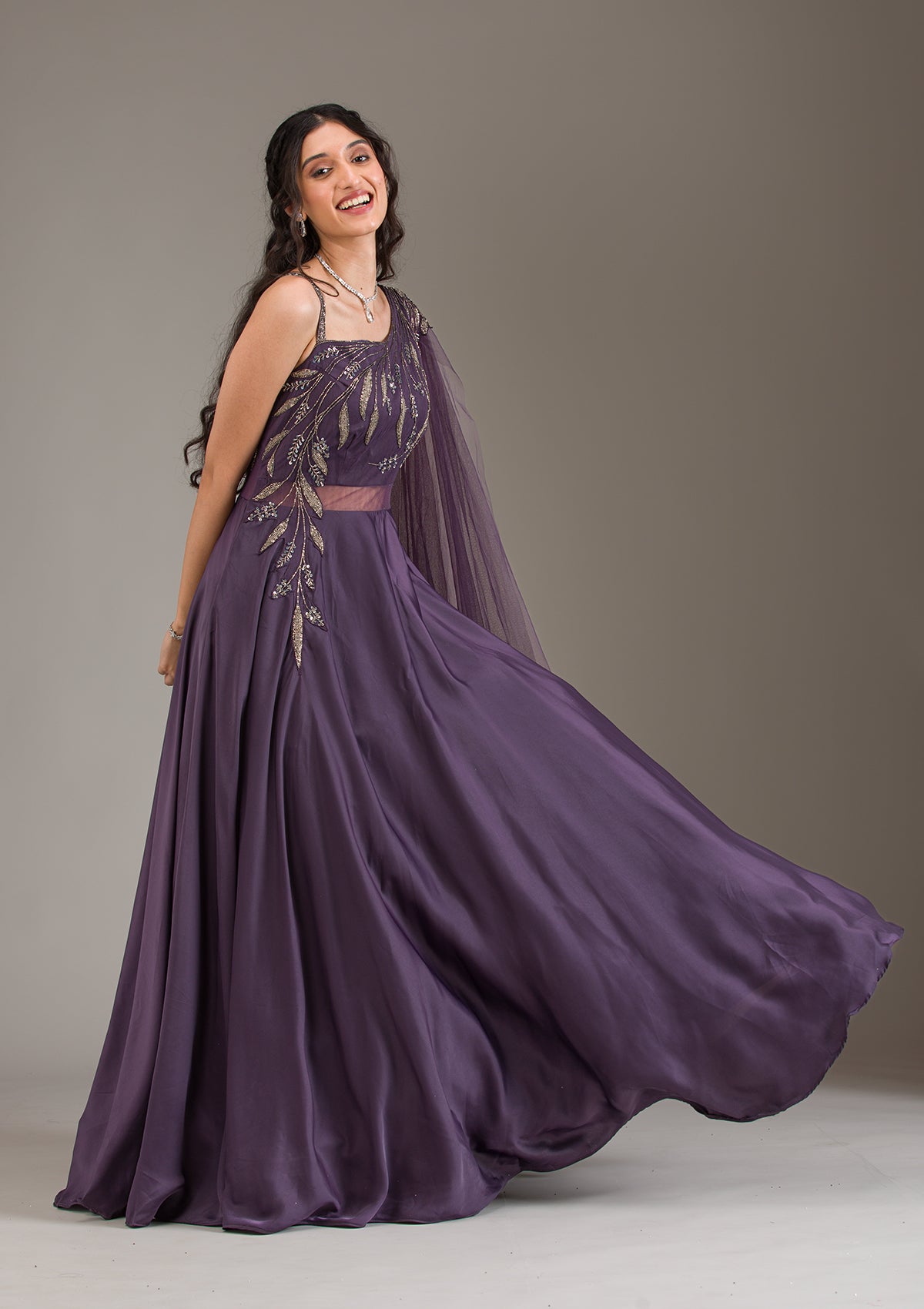 Koskii Wine Cutdana Net Gown - view 7