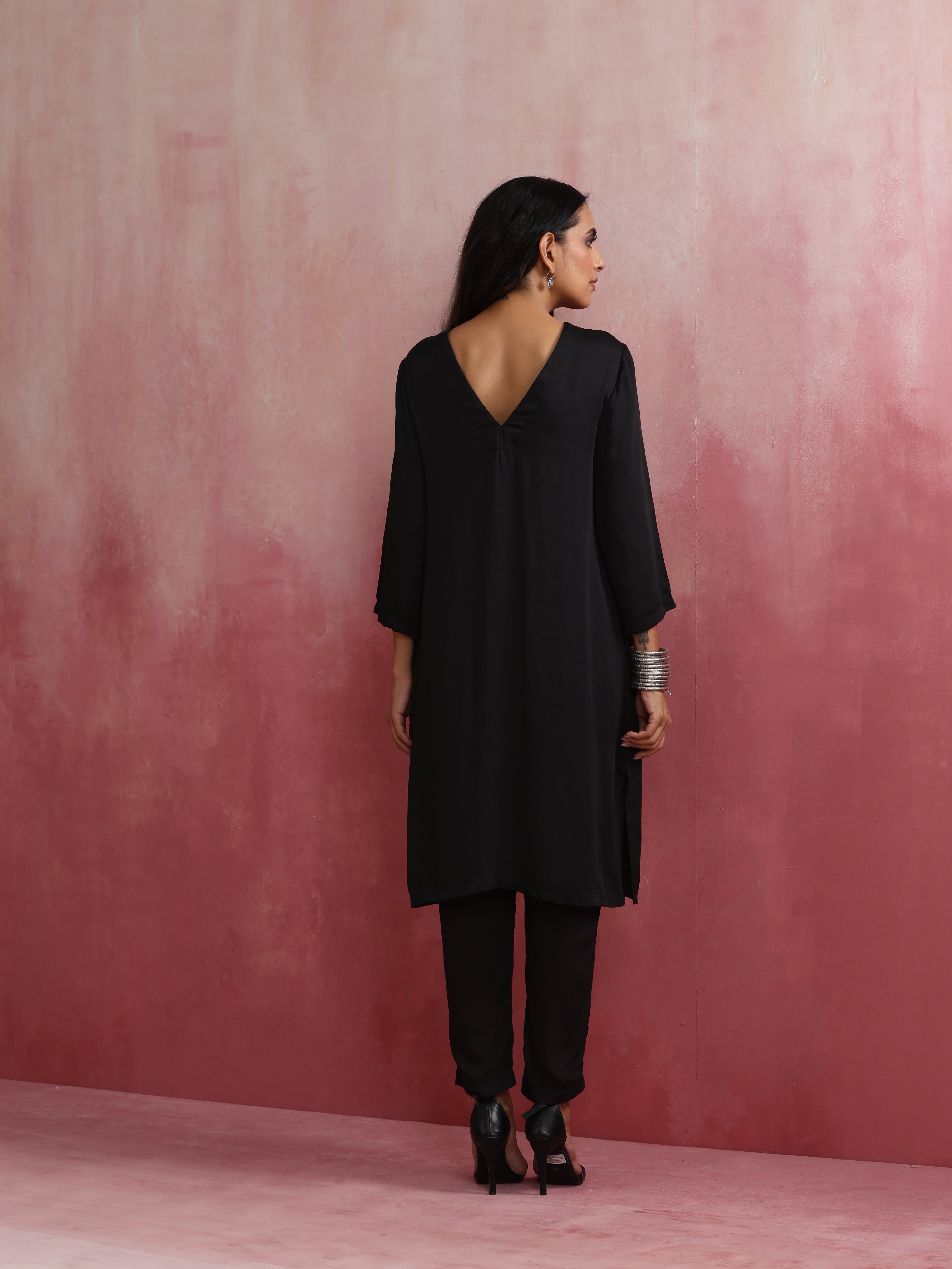 trueBrowns Black Modal Round Neck Kurta Co-ord Set - view 5