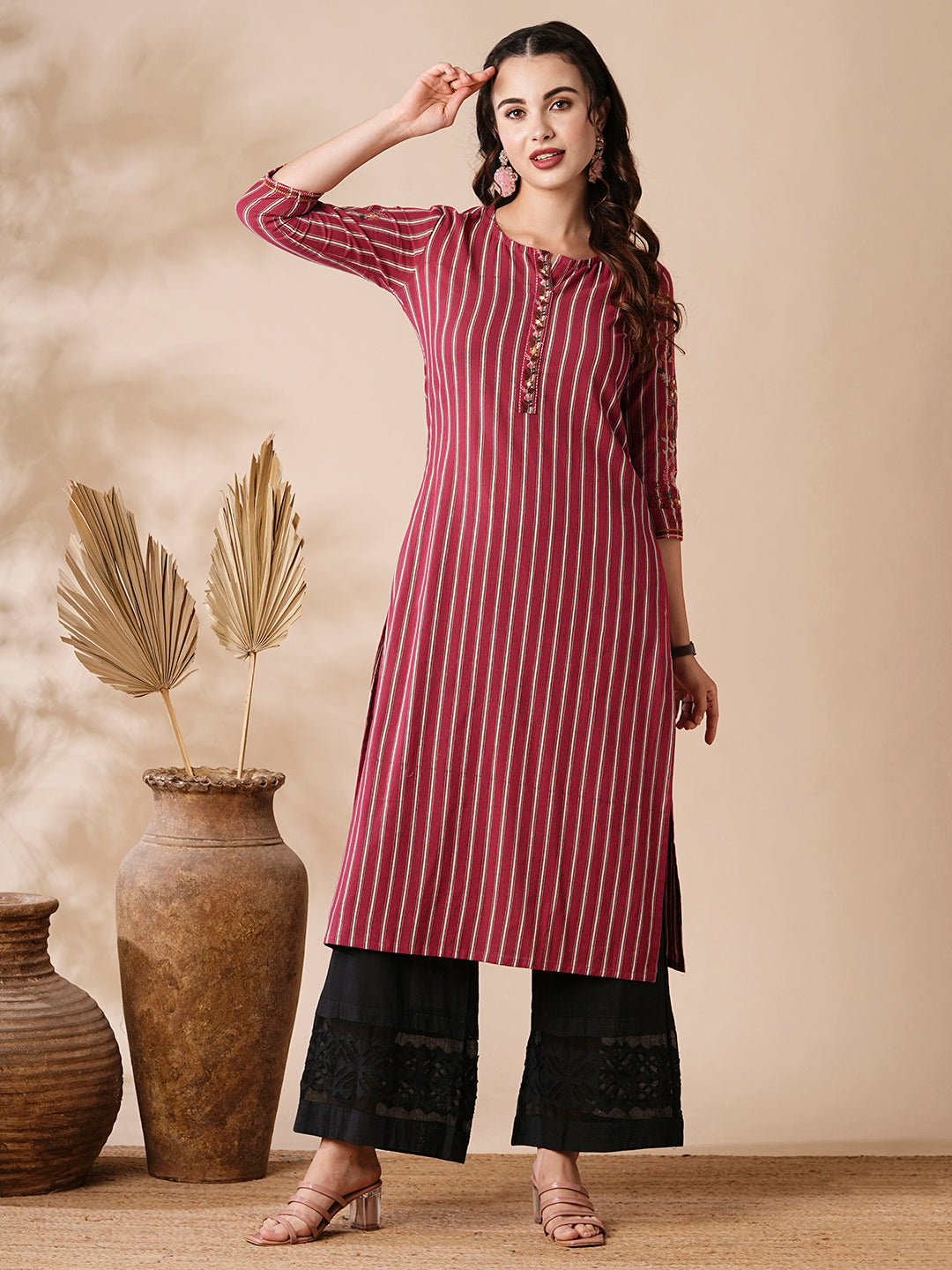Fashor Stripes Printed Resham & Beads Embroidered Kurta - Magenta - view 2