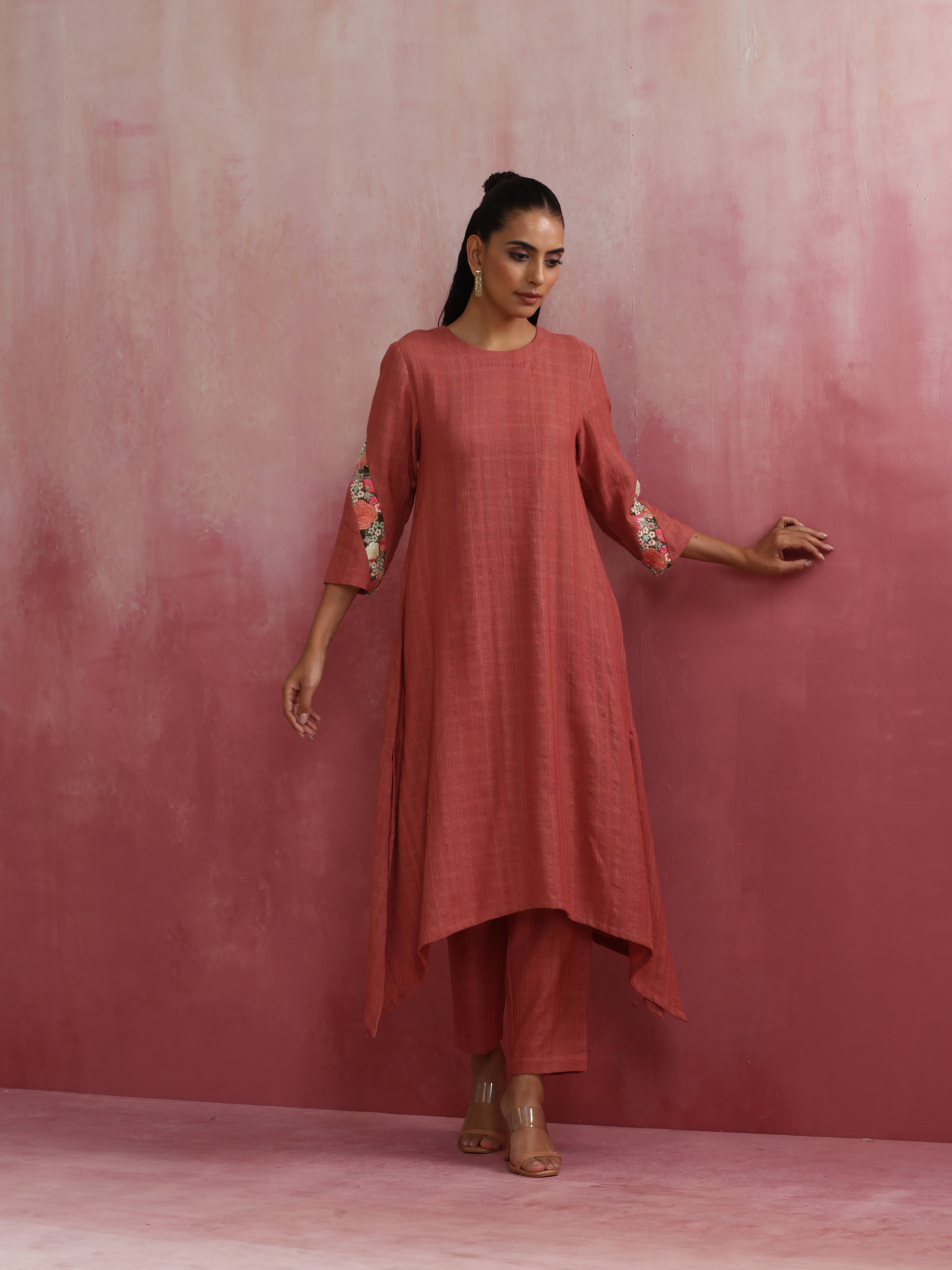 trueBrowns Peach Cotton Dobby Kurta Set - view 2