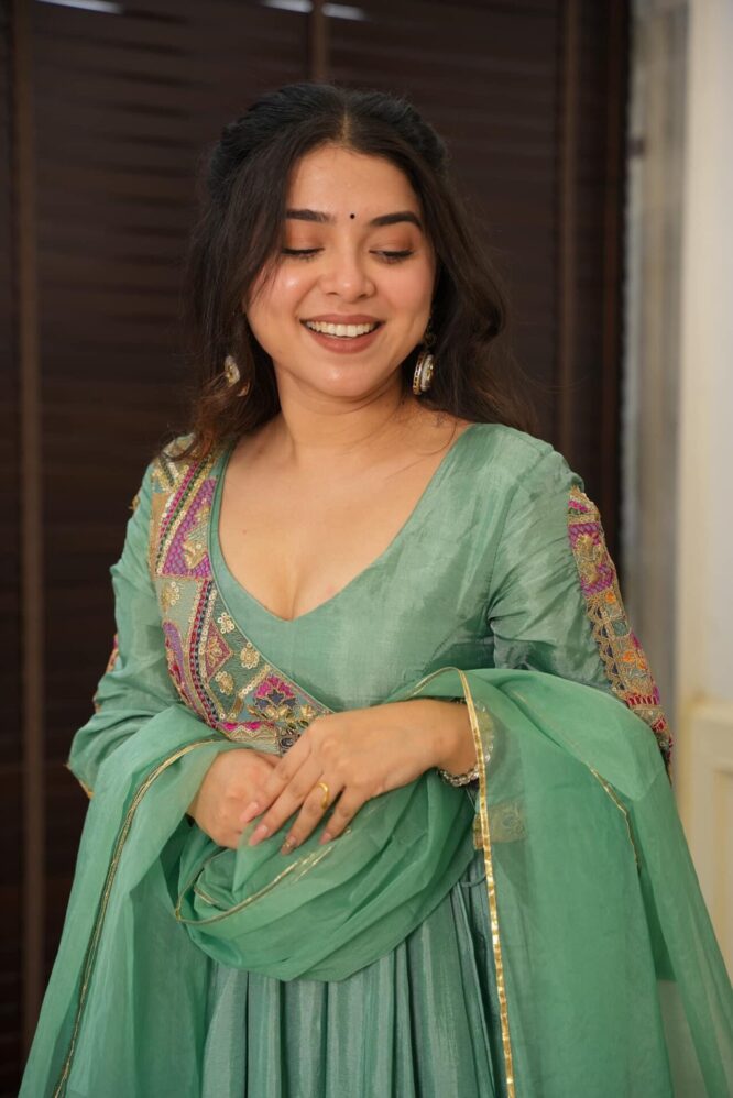 Idaho-o Janitha green suit set - view 6