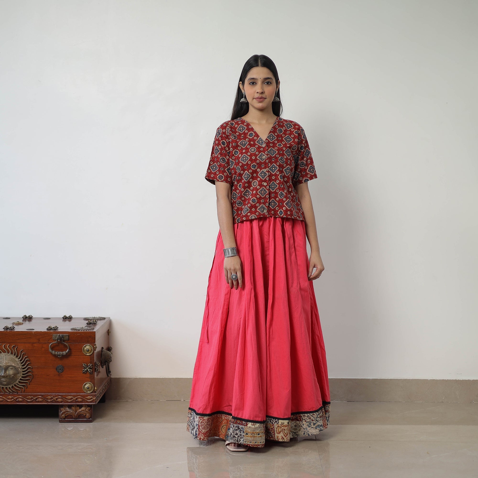 NOORI BAZAR 24 Kali Plain Cotton Skirt with Patchwork Border 07