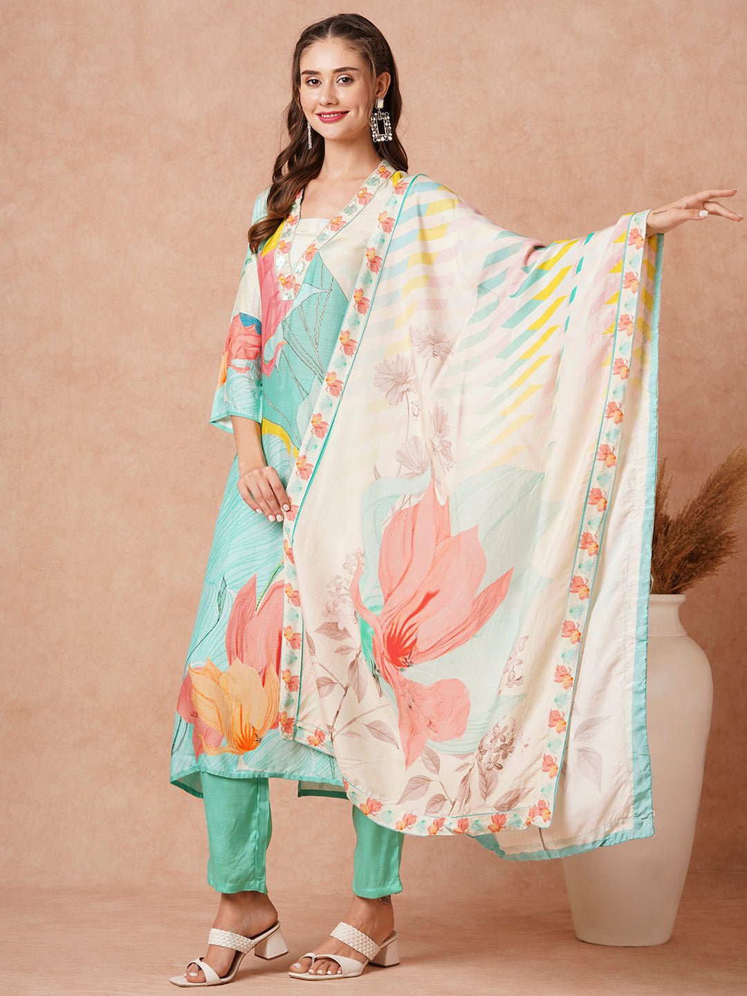 Fashor Floral Printed Sequins & Dabka Embroidered Kurta with Pantts & Dupatta - sea Green