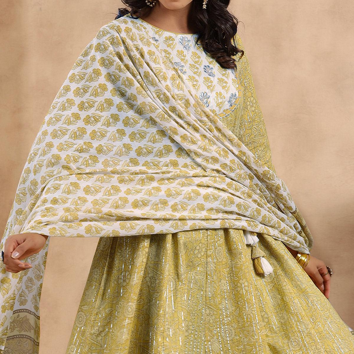 Peachmode Mehendi Green Printed Pure Cotton Anarkali Suit - view 2